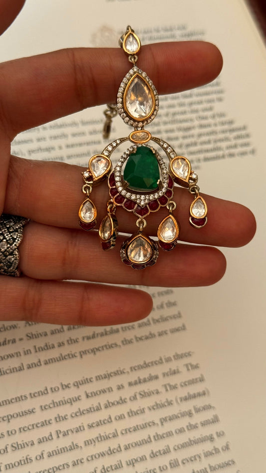emetrald and rani pink Maangtikka victorian