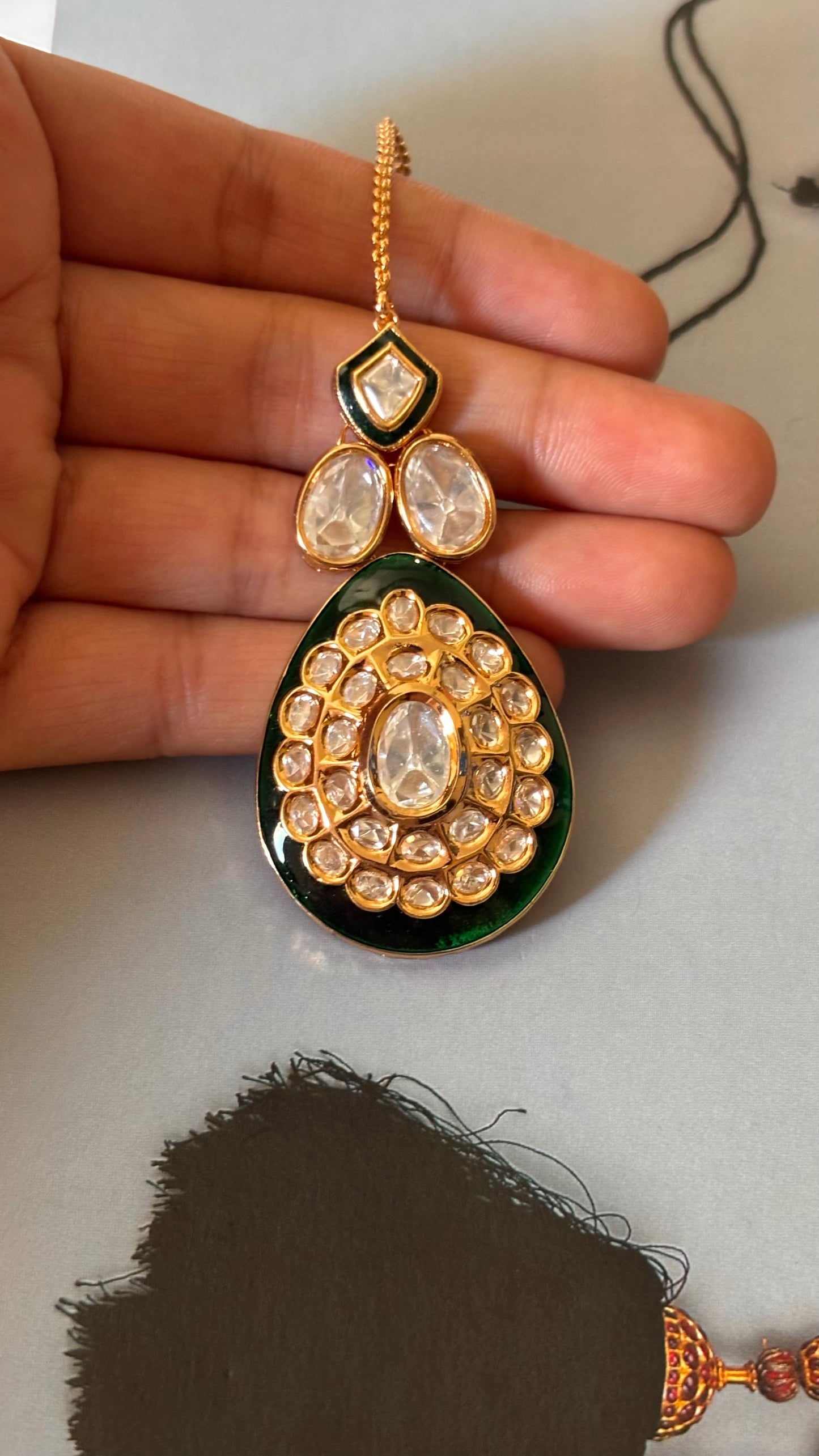 Designer emerald Meenakari maangtika