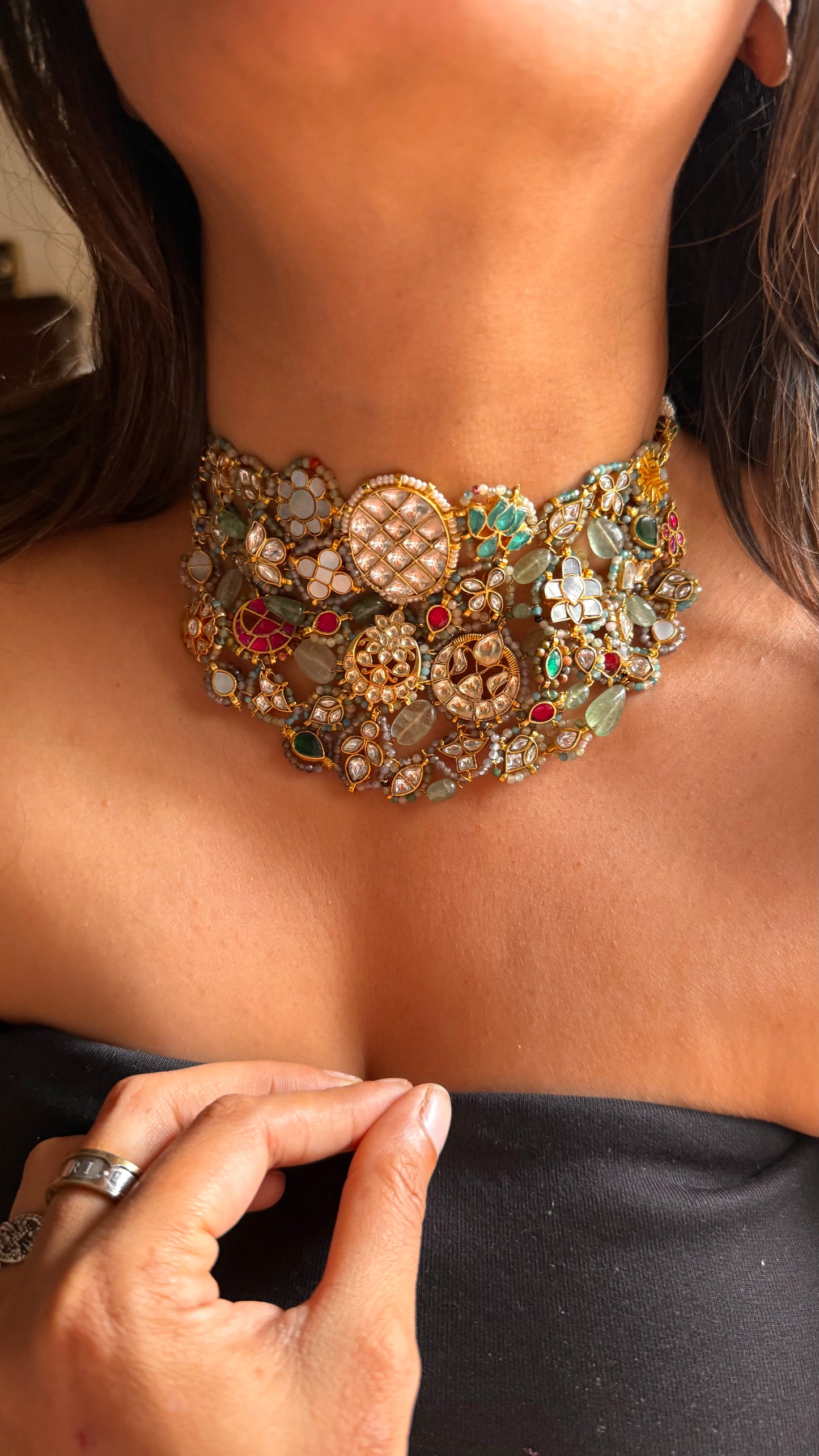 Paachi kudan handmade choker 3