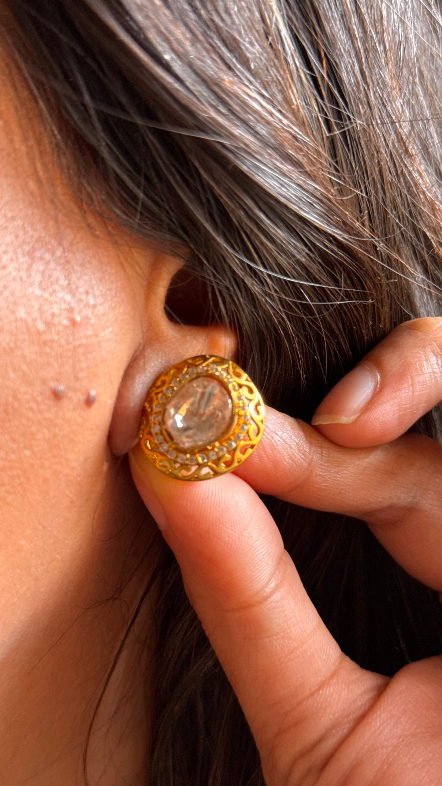 Peeli polki with gold polish minimalist collar set