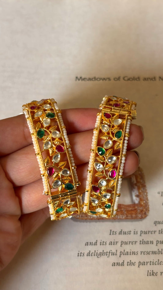 Handmade paachi kundan gold plated bangles