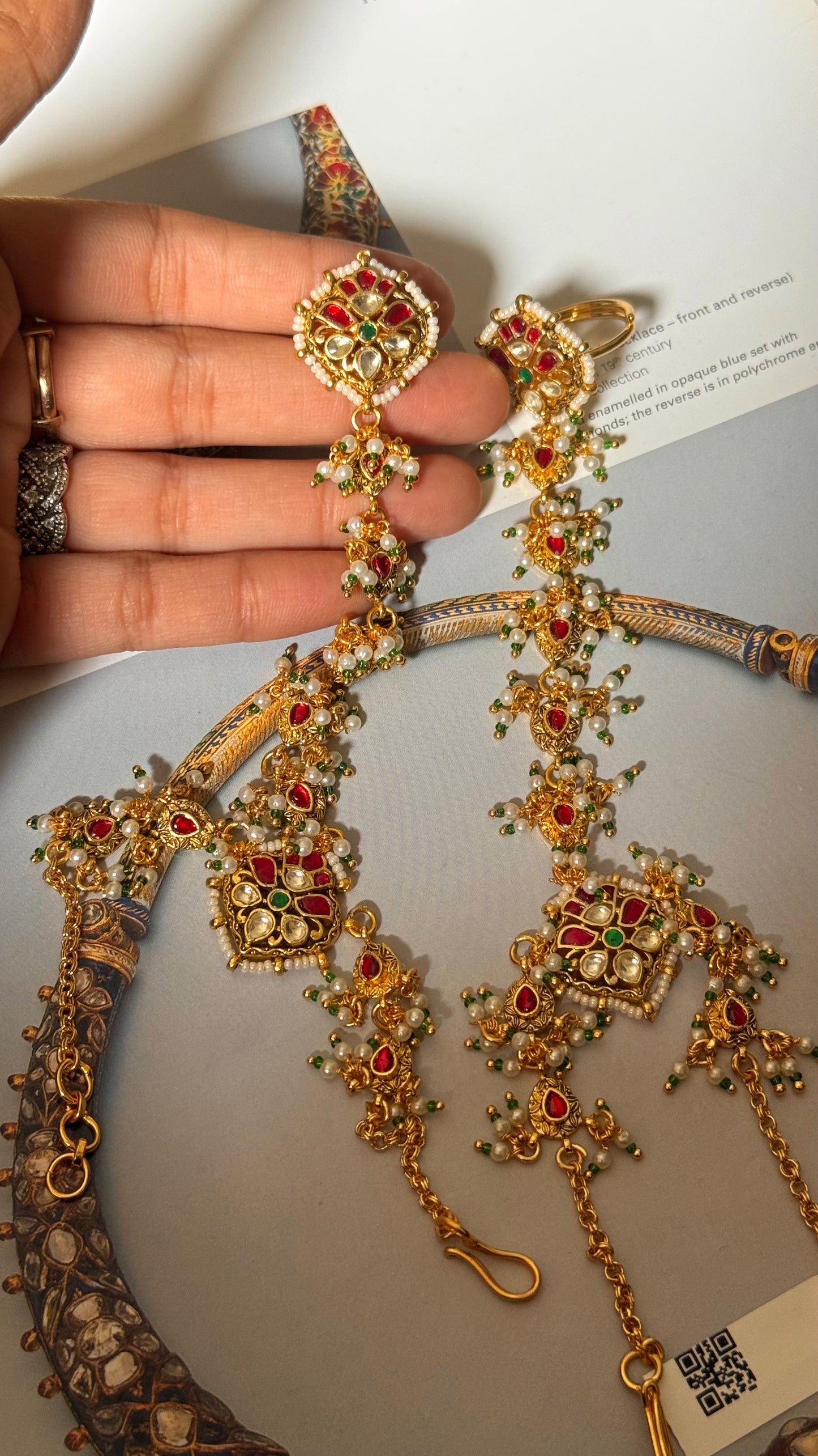 Heritage paachi handmade haathphool