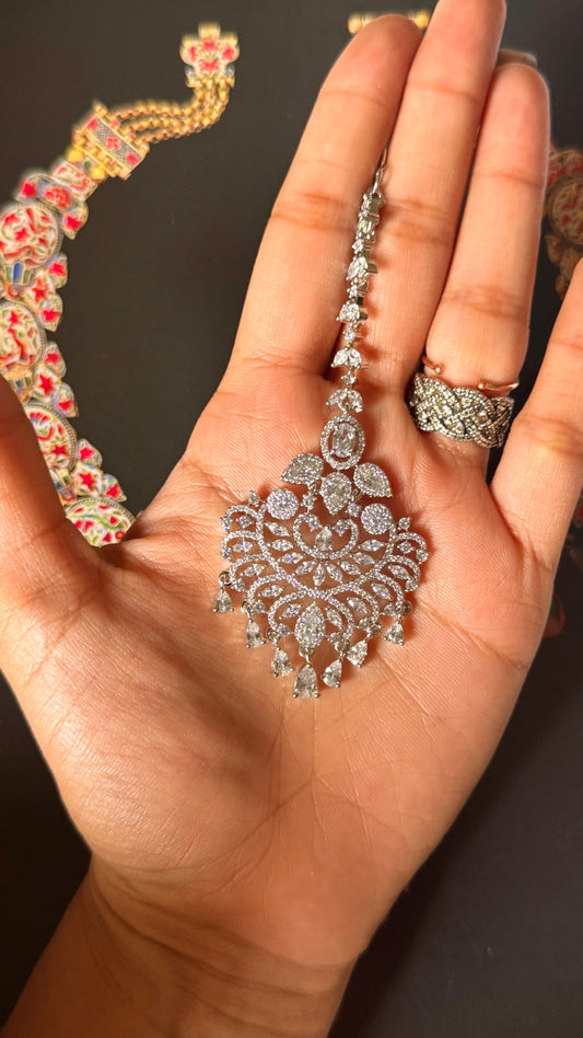 Cz diamond maangtikka