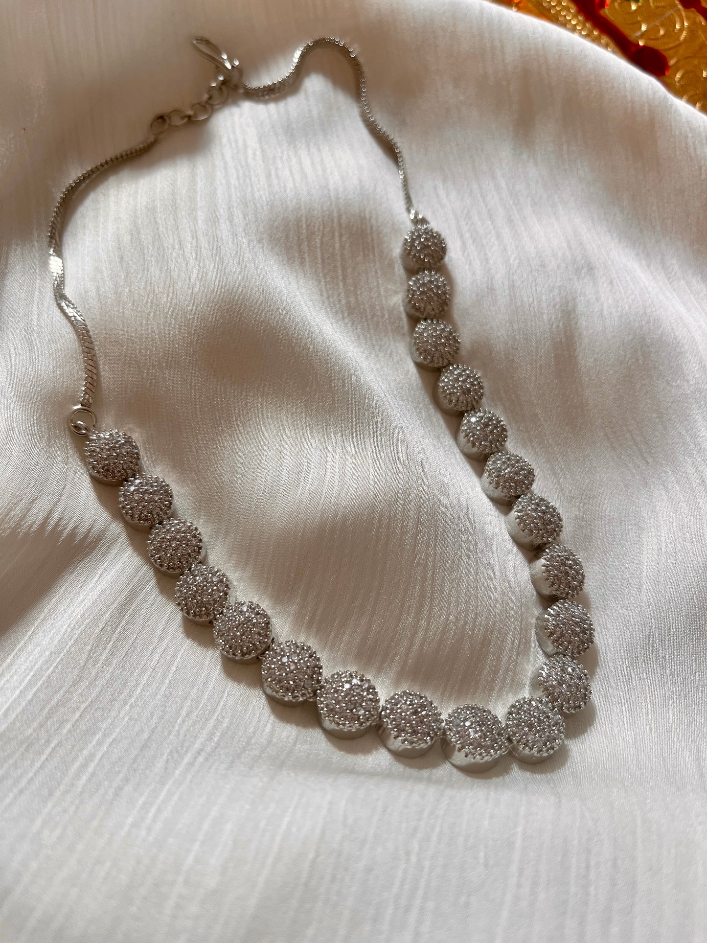 Cocktail minimalist necklace