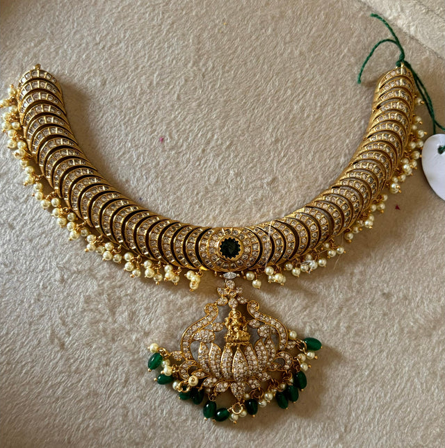 Temple jewellery with earrings