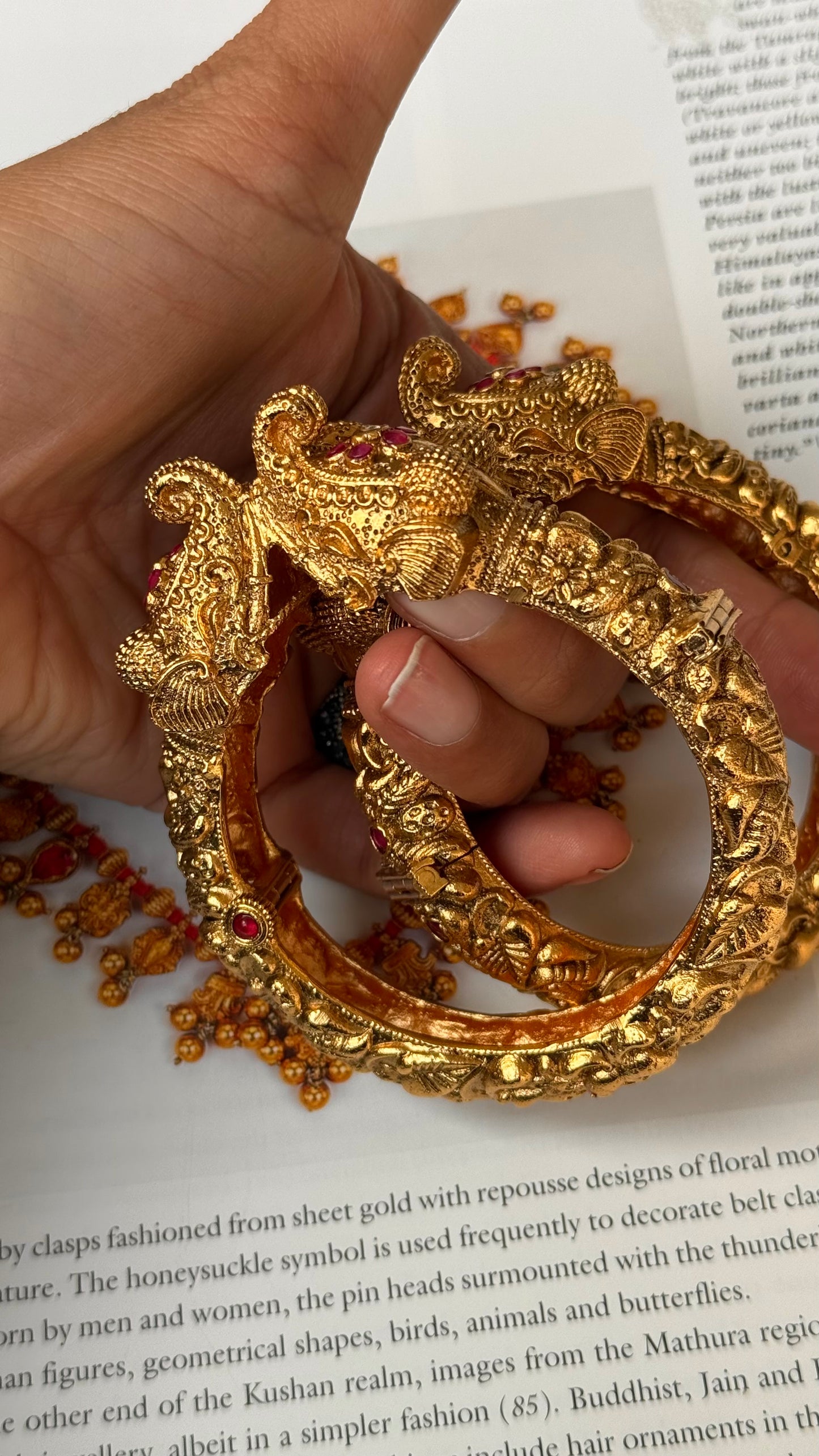 Gajanad ruby rajwada bangles