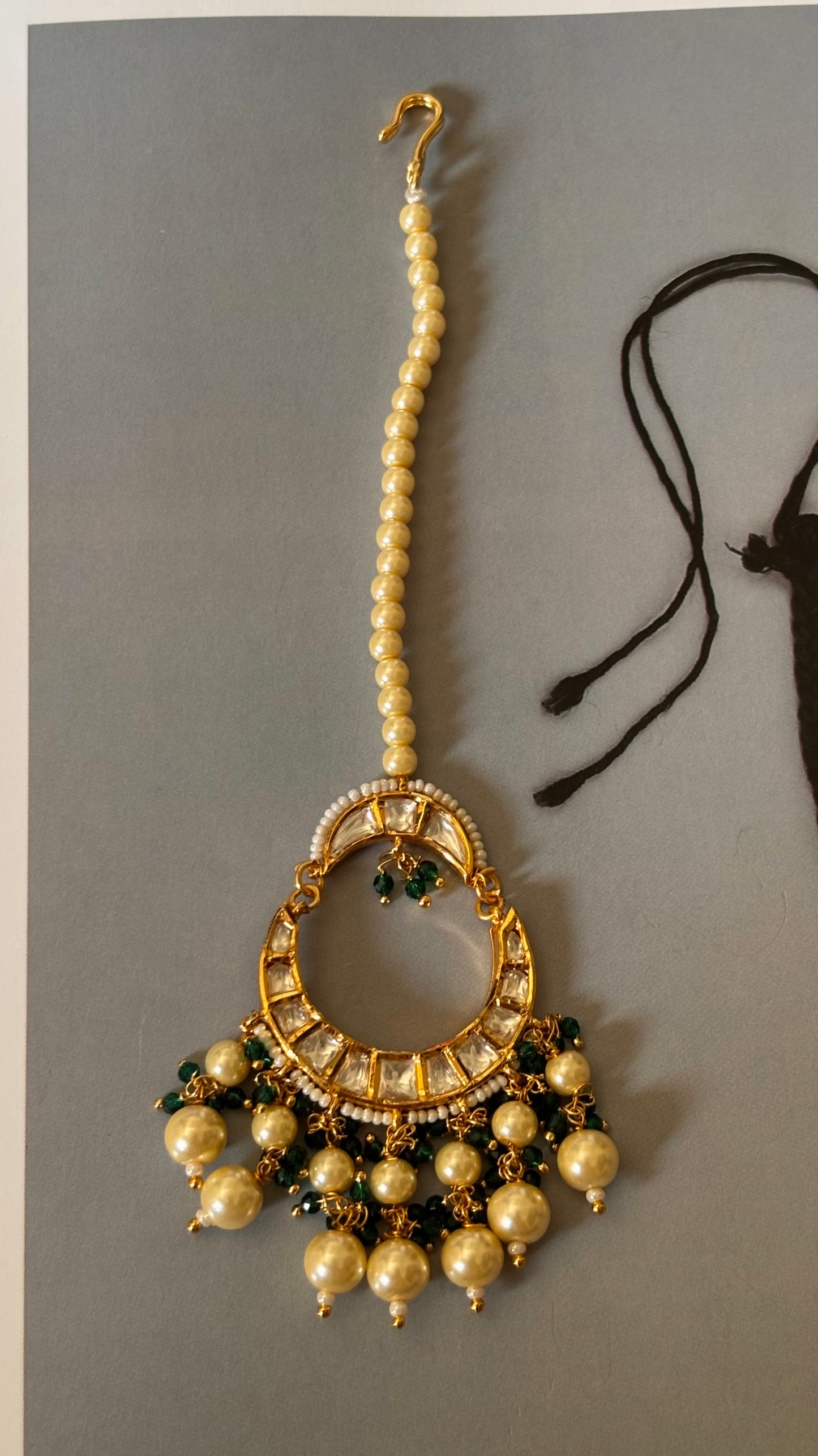 Paachi Kundan emerald with drops maangtika