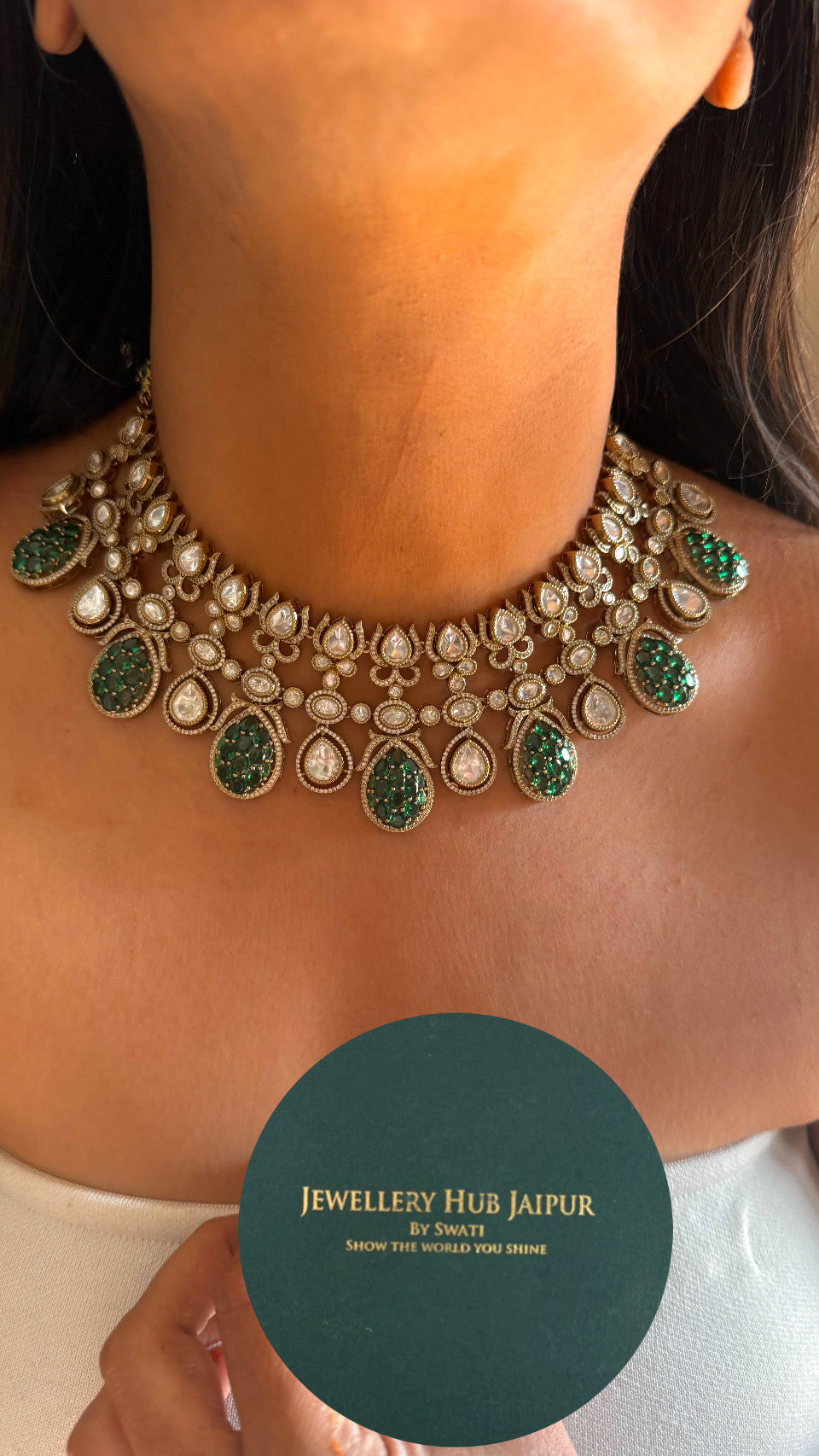 Emerald takkar victorian collar necklace