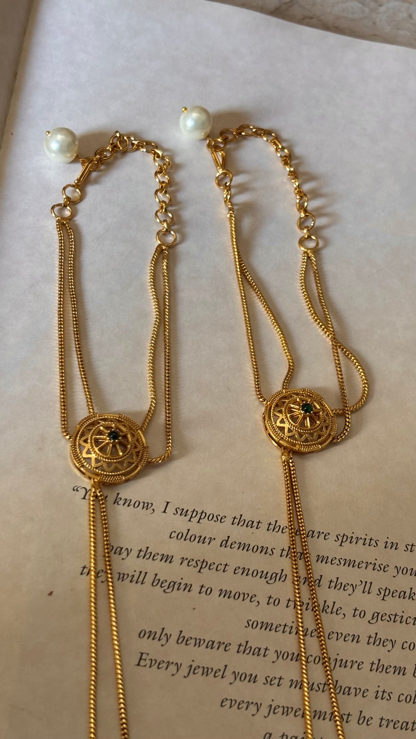 Gold Hath phool wearable as foot ring