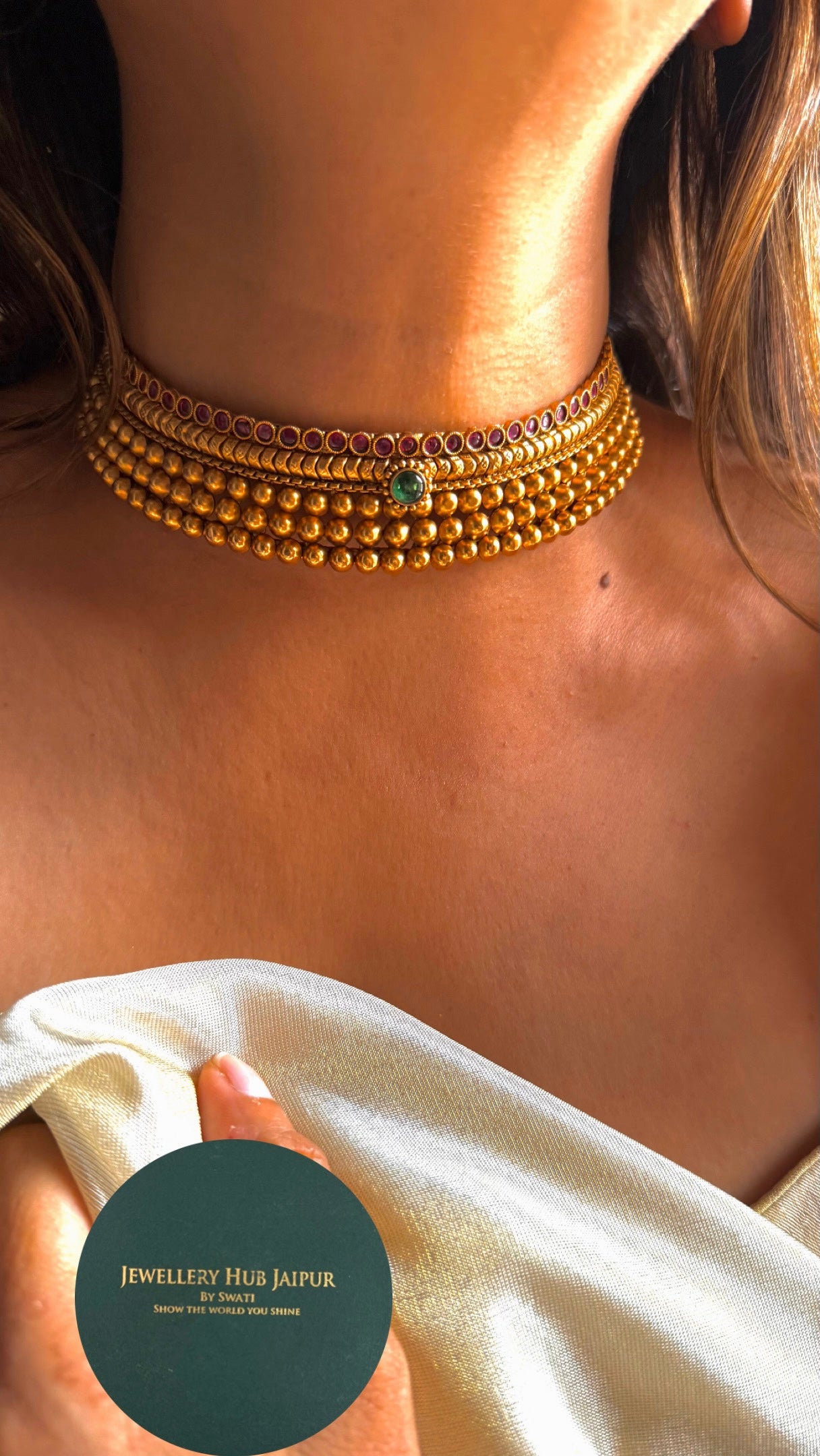 Gold rajwada minimal choker