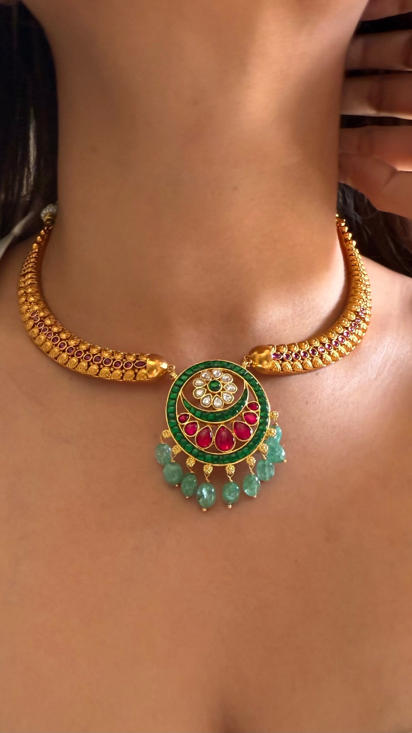 Emerald & ruby mint drop hasli