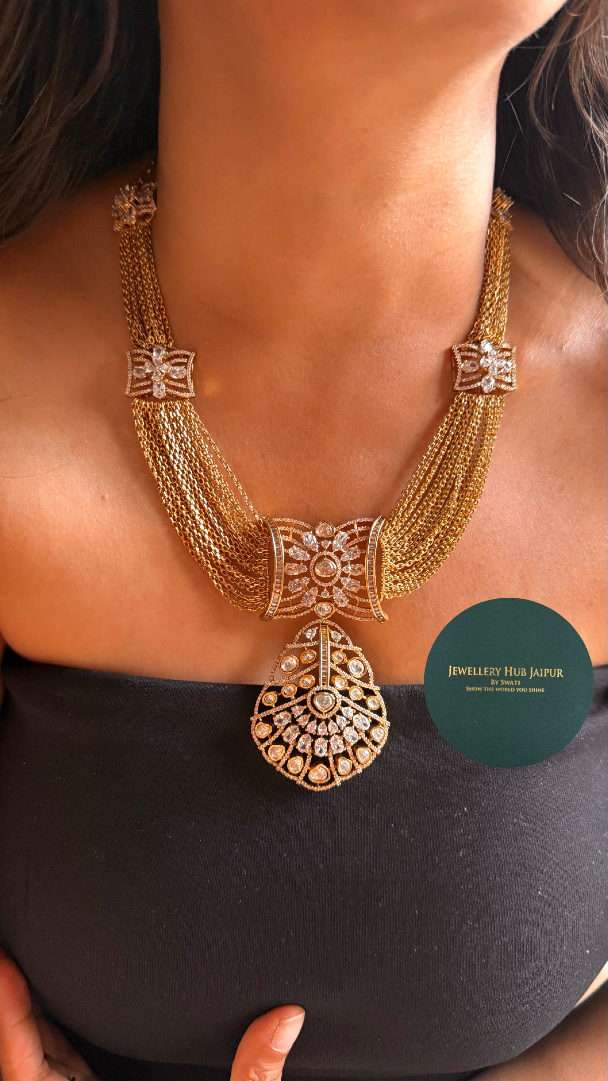 Gold moissanite poli designer Necklace