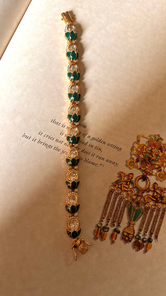 Emerald katdana moissanite leaf bracelet