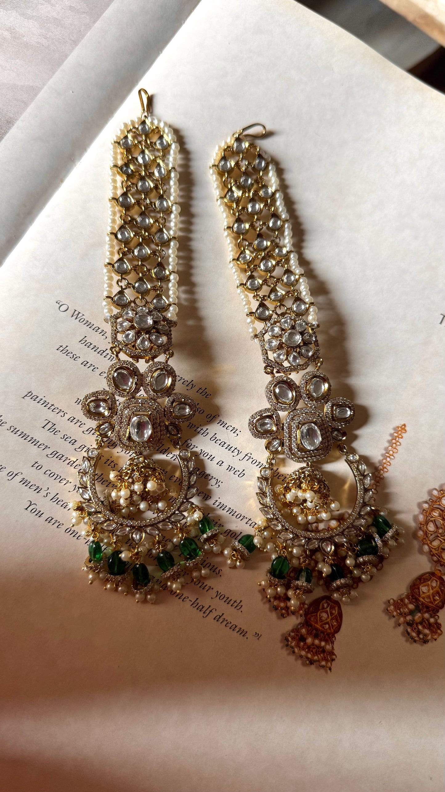 Emerald Mughal polki Chandbali with Kaanchain