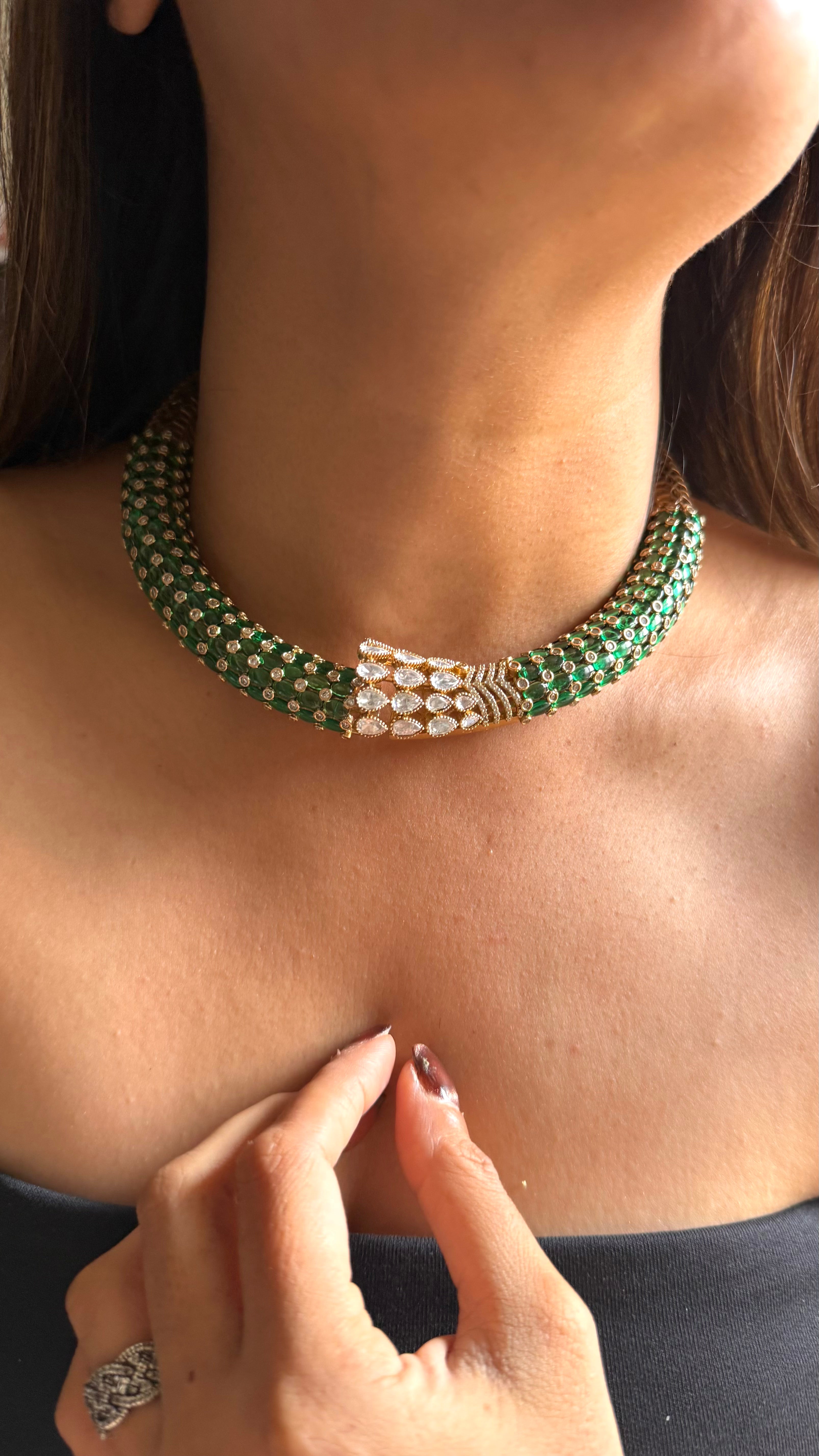 Moissanite uncut polki & emerald designer hasli