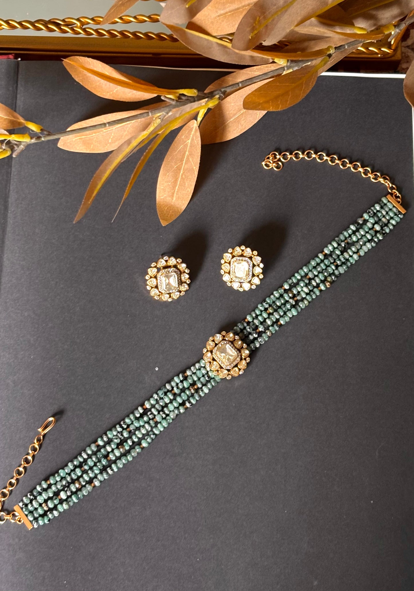 Lv peeli polki colourful pearl choker Necklace