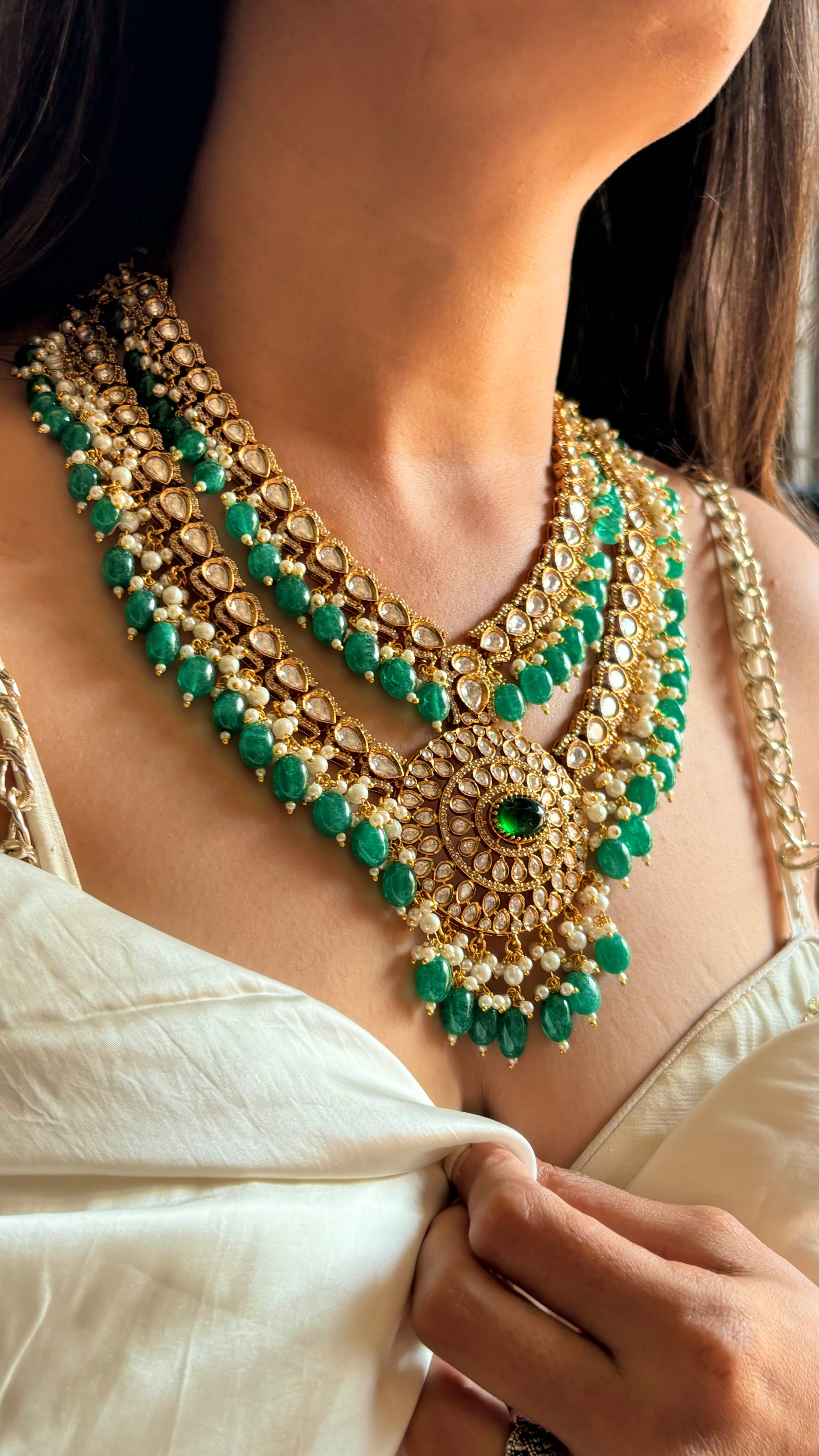 Emerald dual layered polki collar necklace with earrings