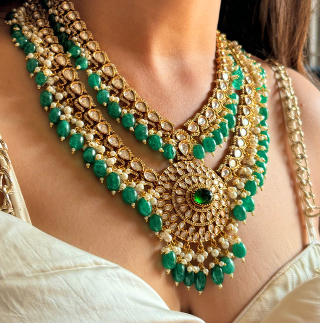 Emerald dual layered polki collar necklace with earrings