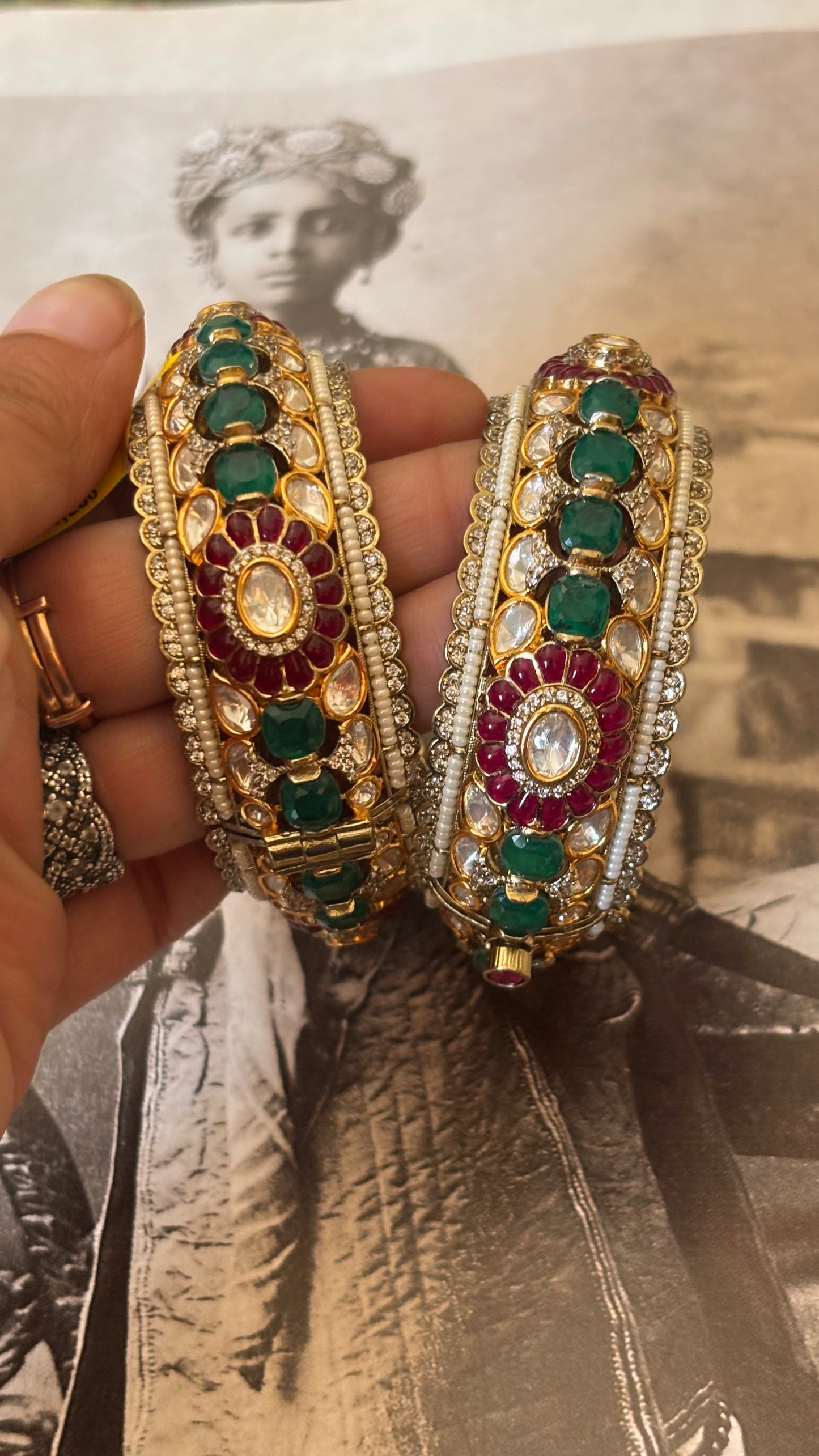 Emerald & Rani takkar work victorian bangles