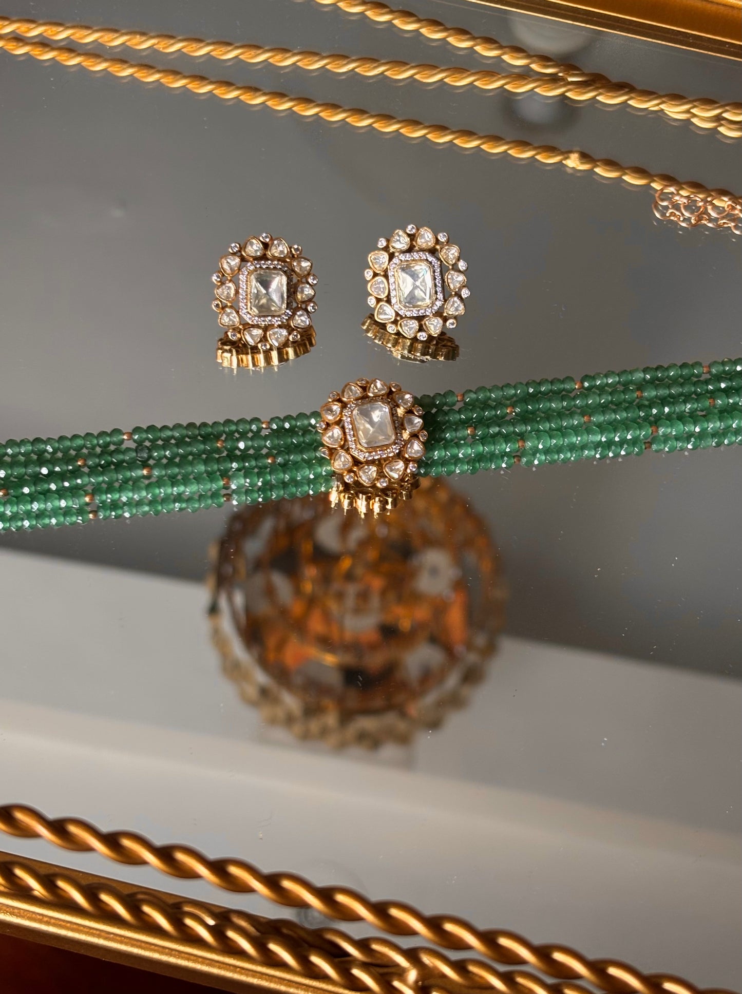 Lv peeli polki mint pearl choker Necklace