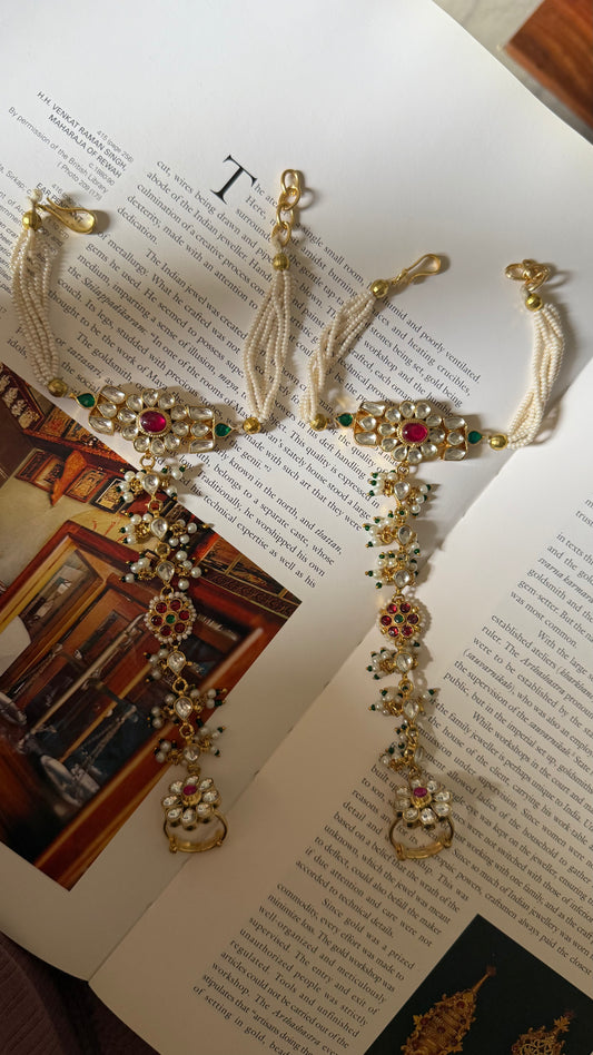 Paachi Ruby doublet & emerald hath phool