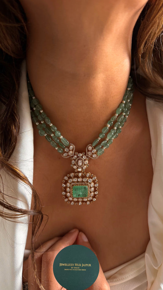 Mint square pendant with pearl detailing collar Necklace