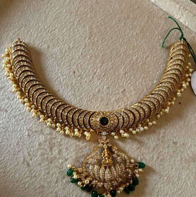 Temple jewellery with earrings