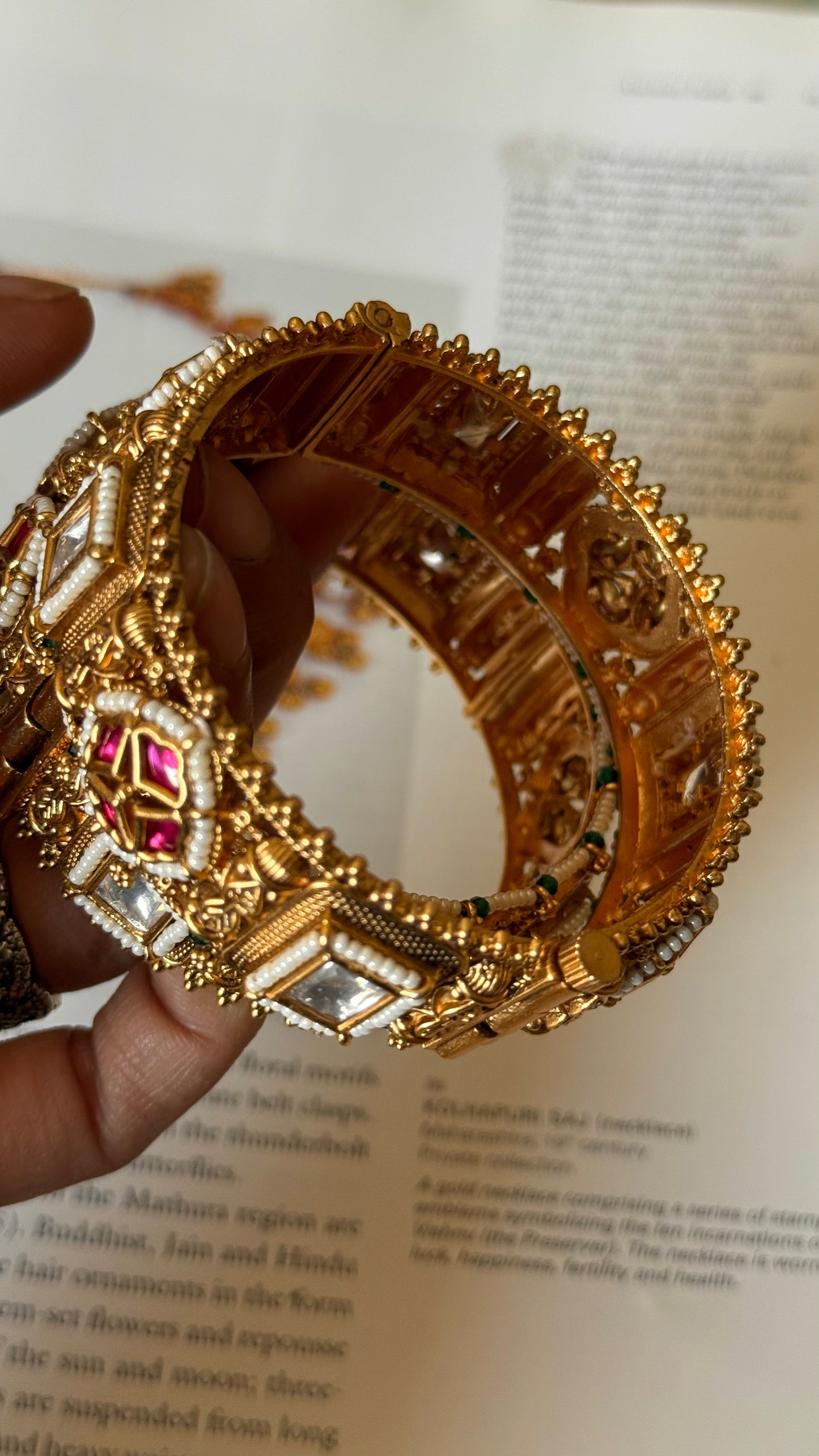 Ruby uncut polki rajwada bangles