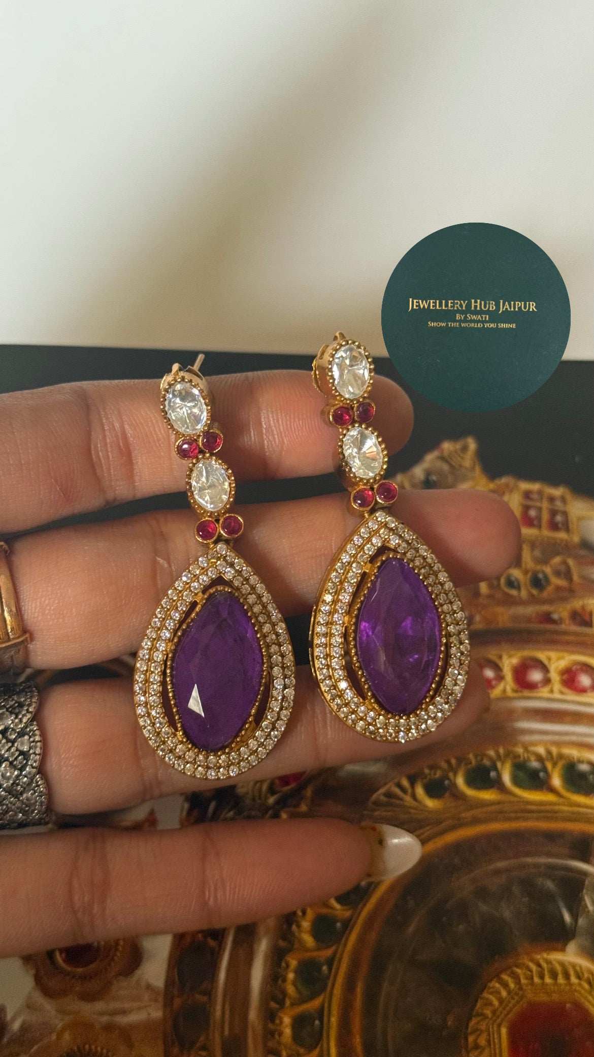 Simran tanzanite Moissanite collar set