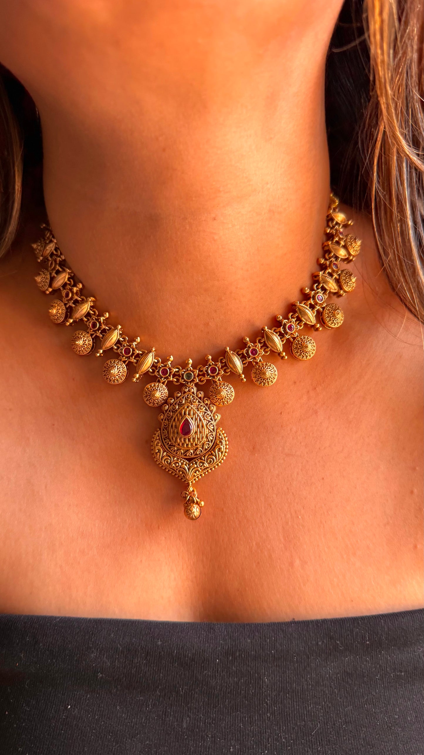 Maharashtrian antique, Ruby set