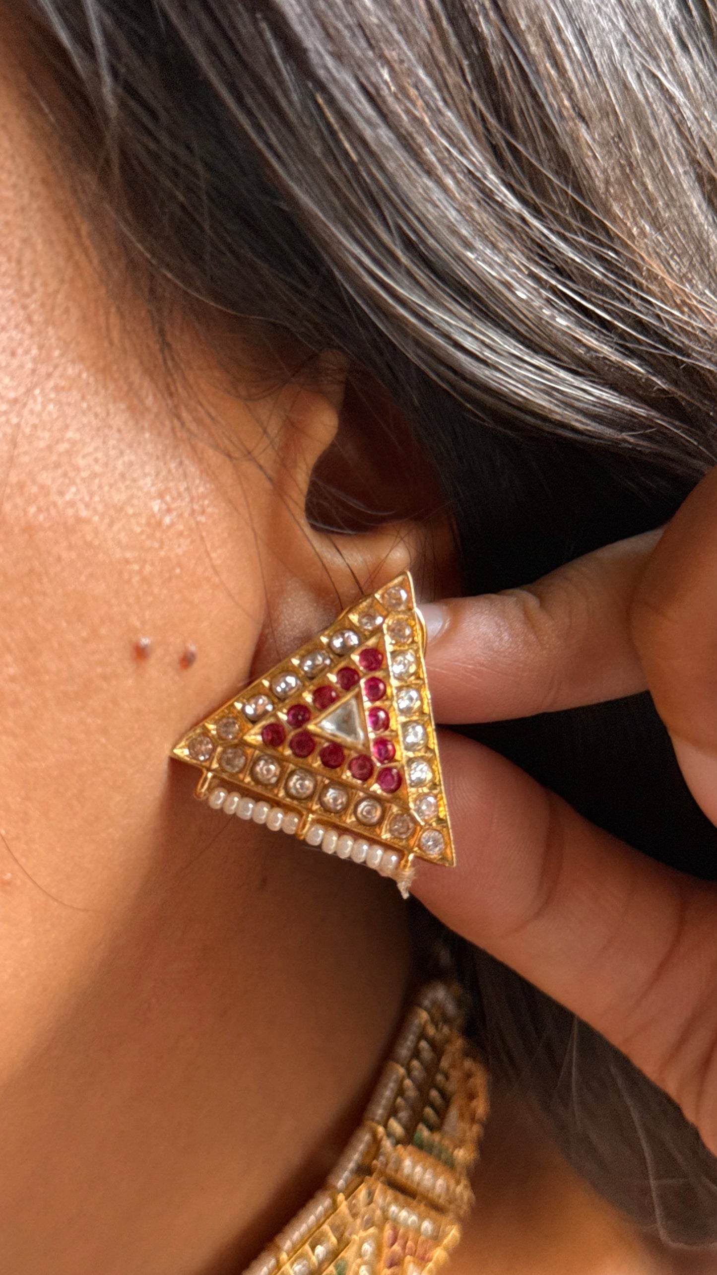 Paachi kundan ruby & emerald chikpatti