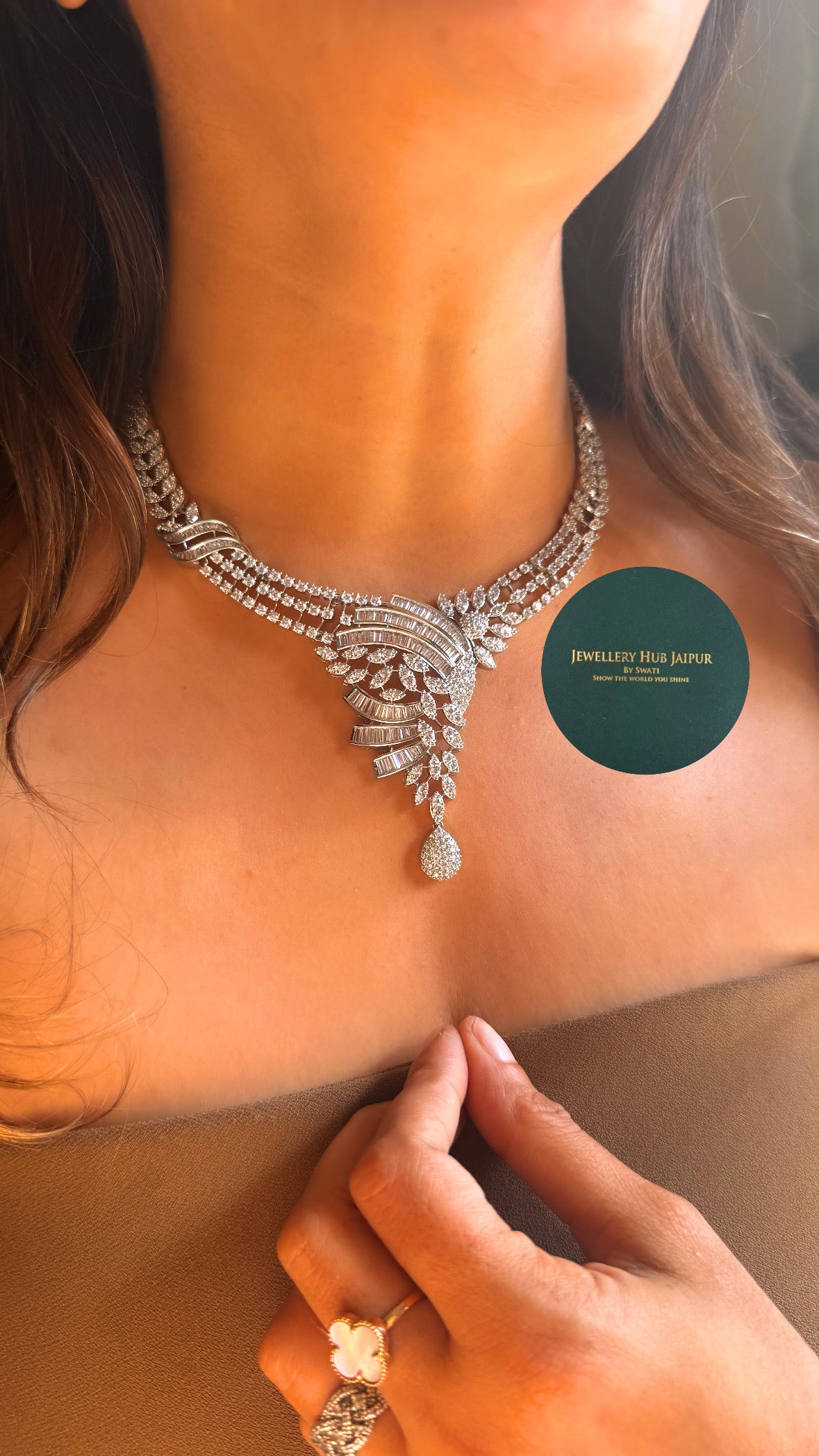 Cz diamond tear drop designer necklace (rhodium polish)