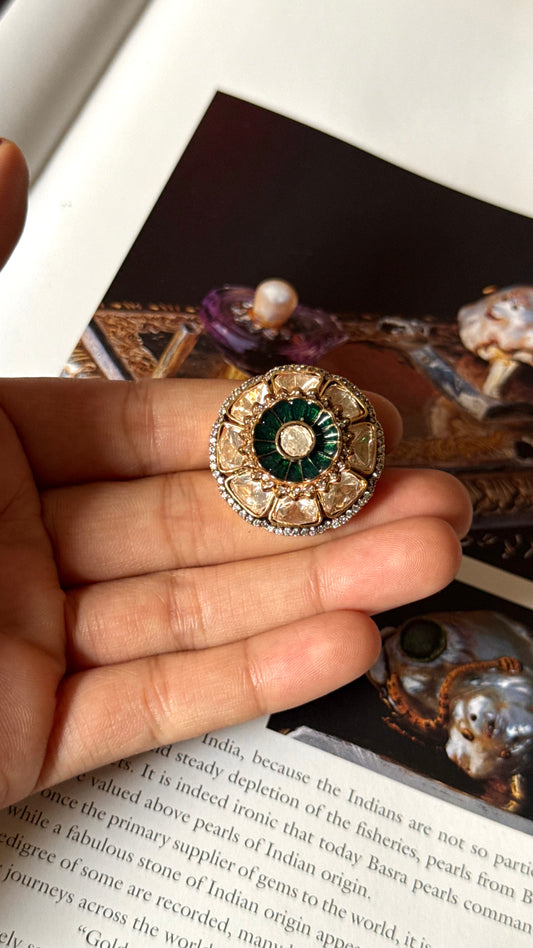 Emerald Victorian peeli polki ring