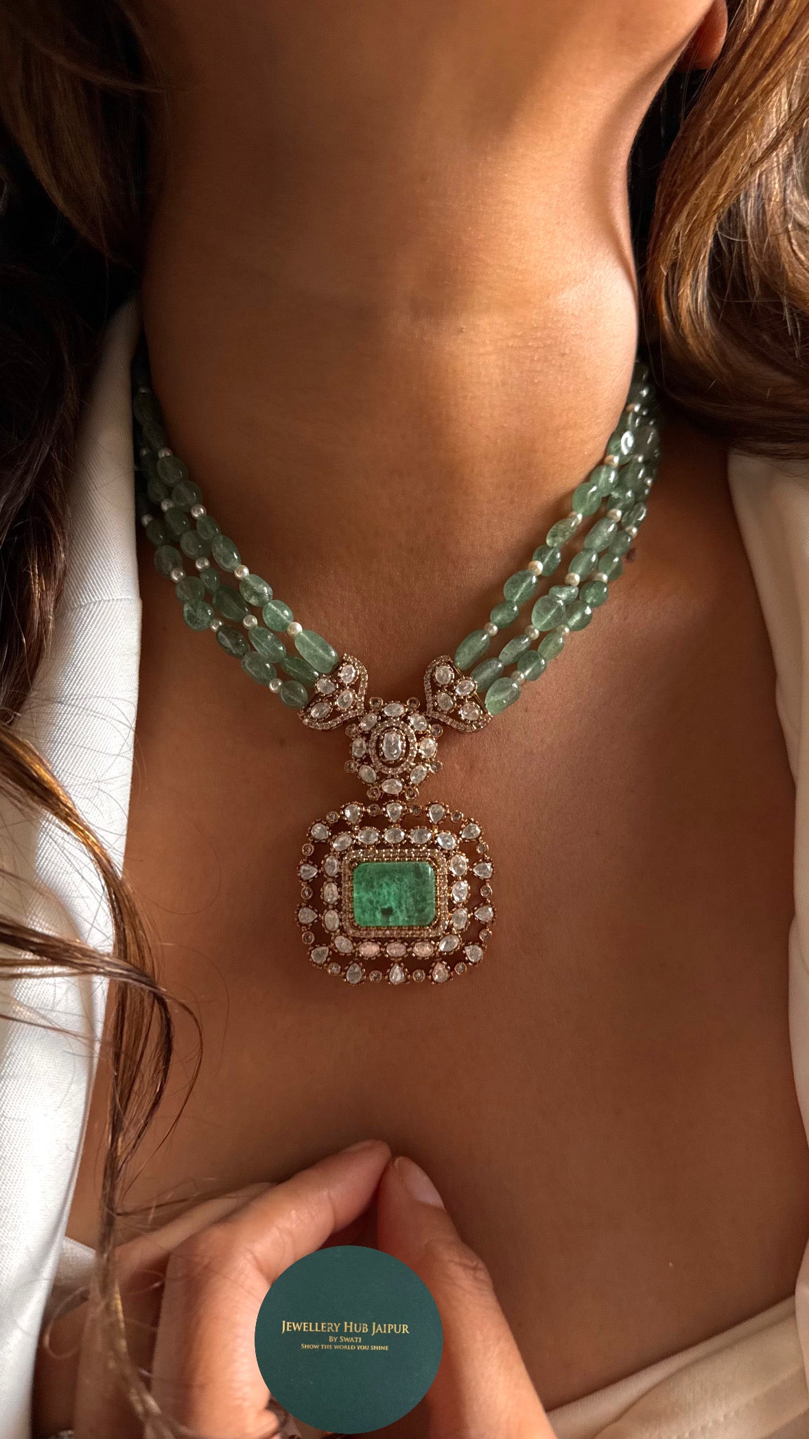 Mint square pendant with pearl detailing collar Necklace