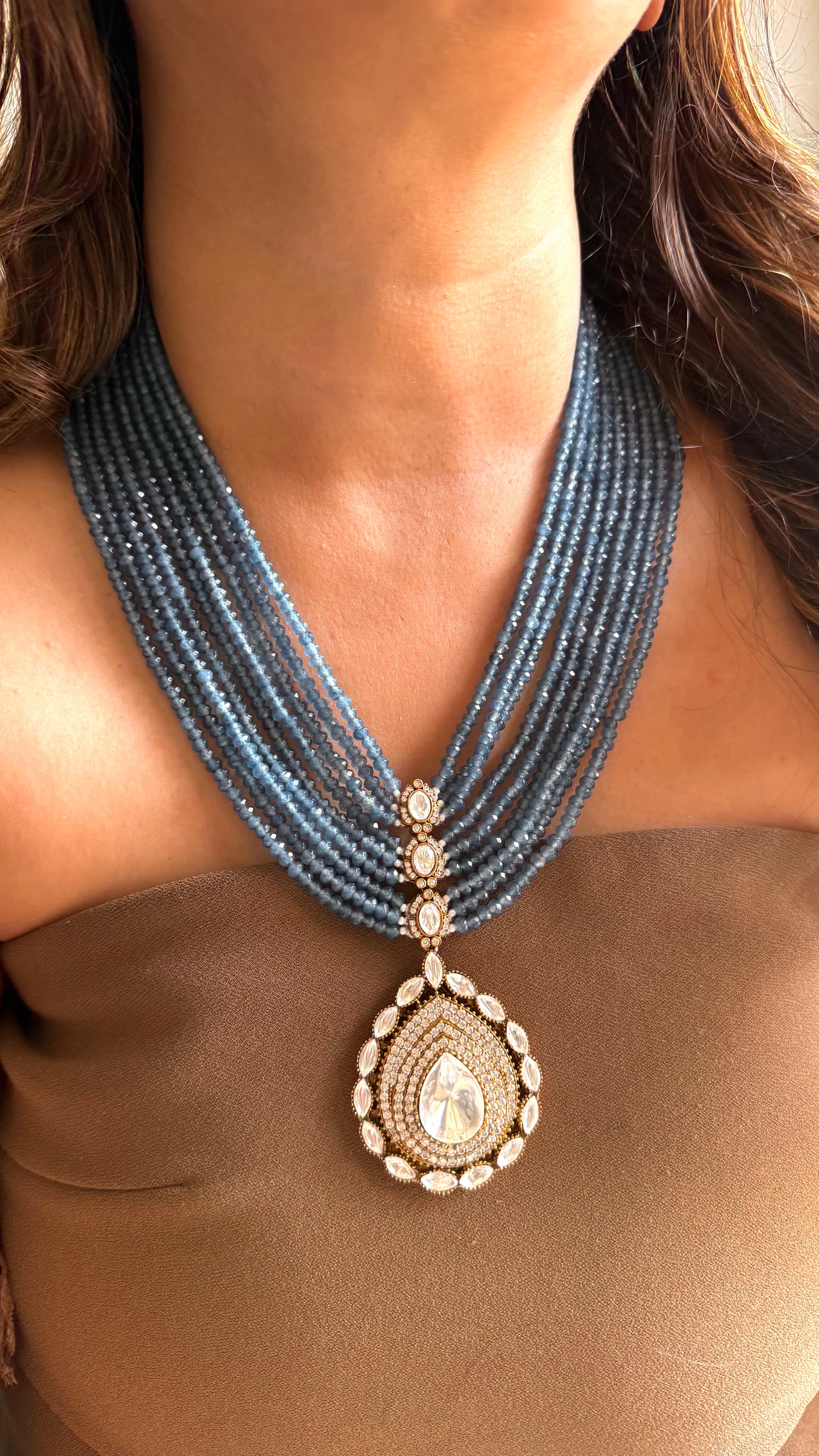 Denim Pearl Rani haar with tear drop polki pendant