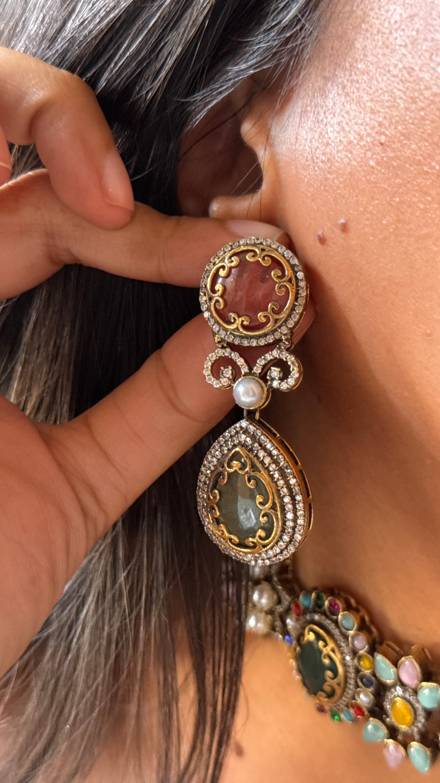 Real stones navratna choker