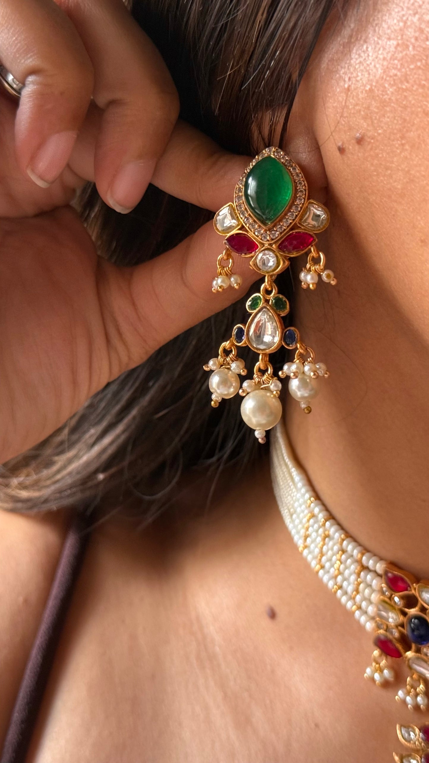 Paachi kundan jadau statement choker ( emerald )