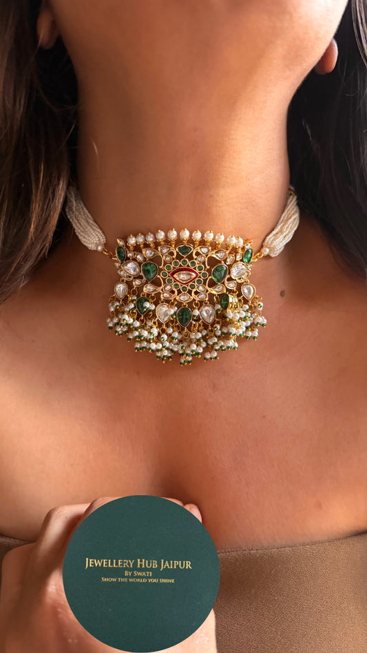 Minimalist emerald choker Necklace
