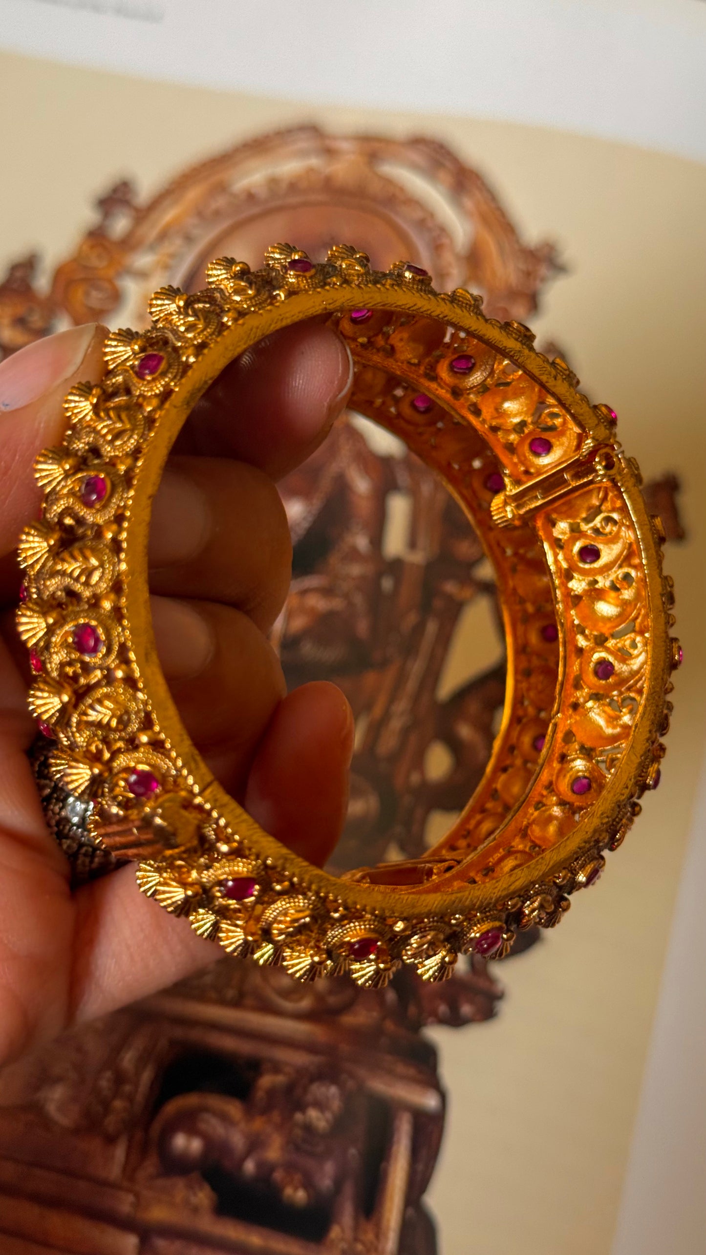 Ruby rajwadi nackashee bangles