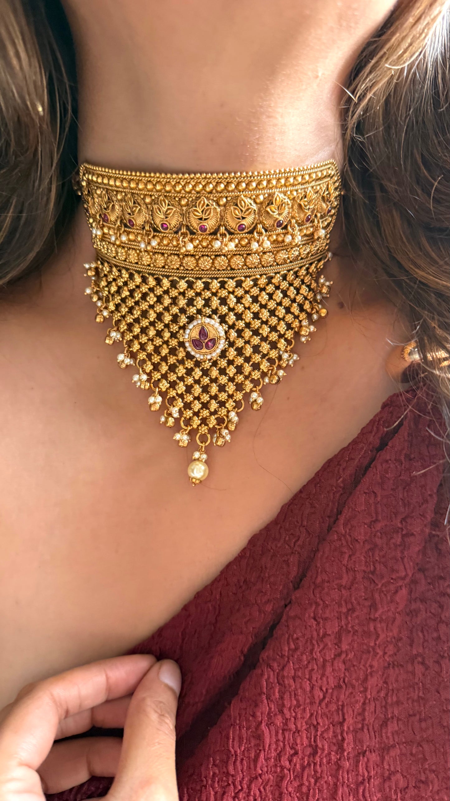 Rajwada Aad with paachi pearl detailing