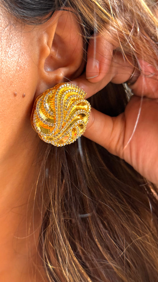 24kt Dubai Gold inspired gold loops with diamond detailing