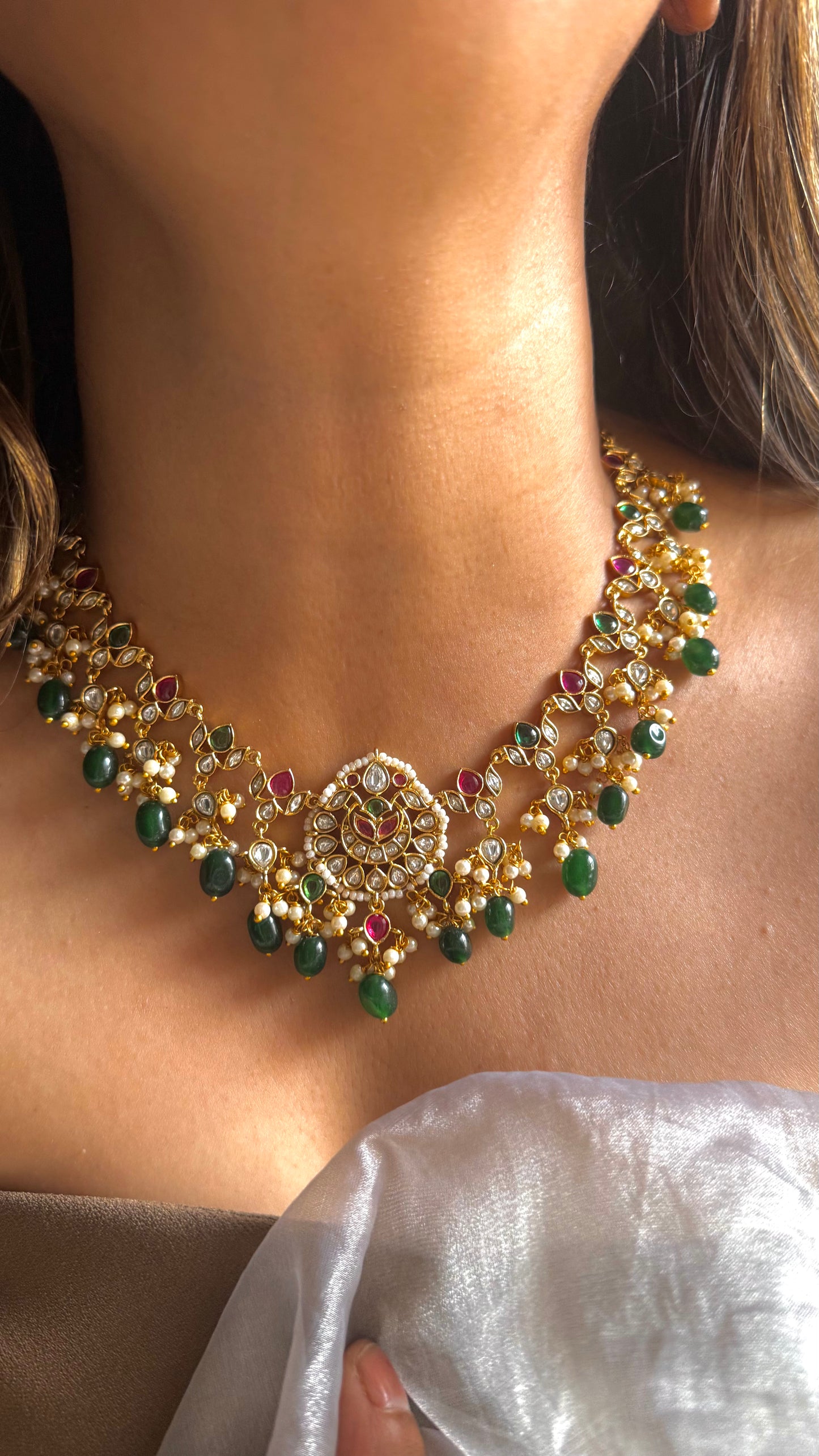 Emerald Detailing polki minimalist heritage necklace