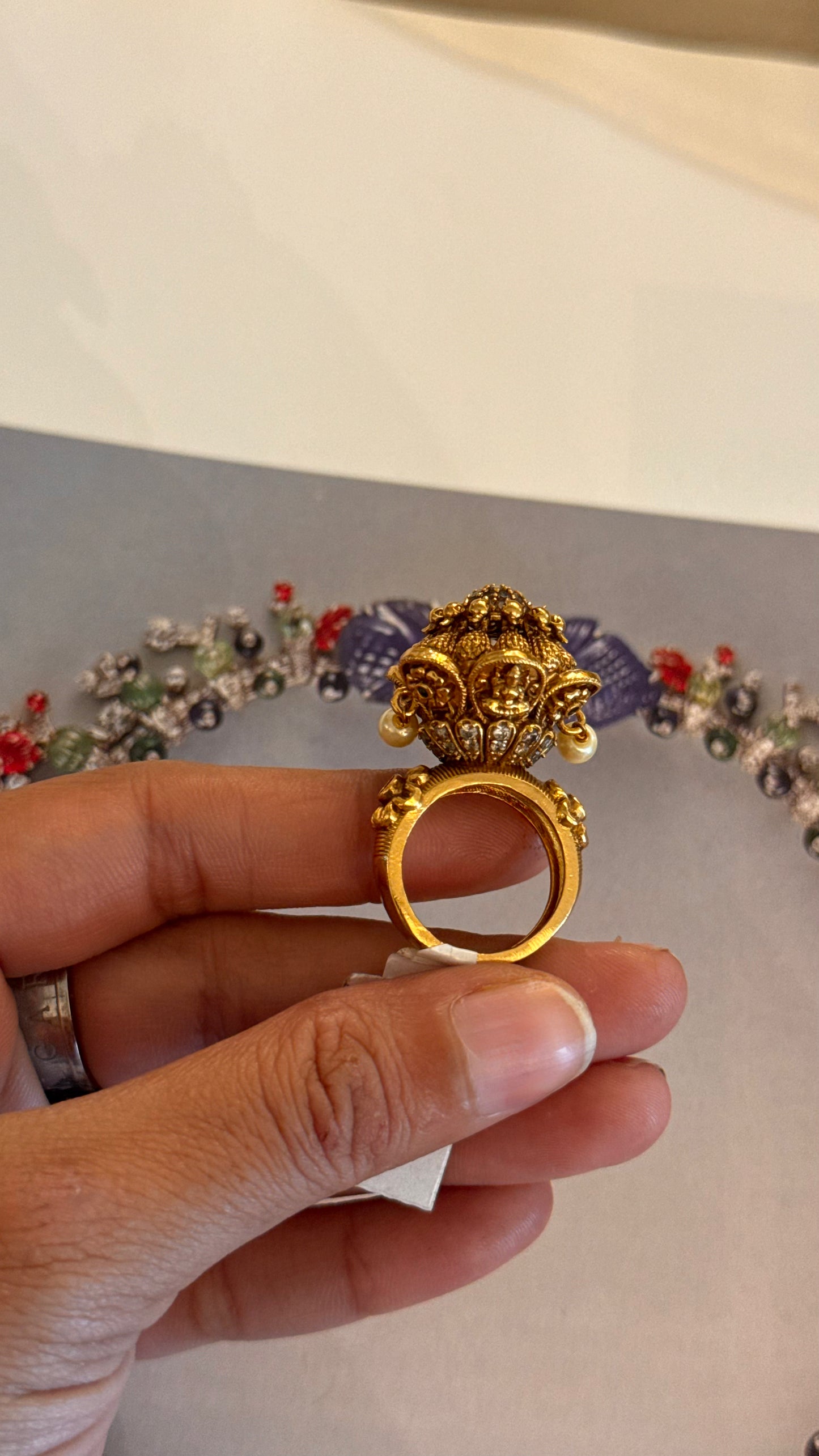 Floral diamond cluster mount ring
