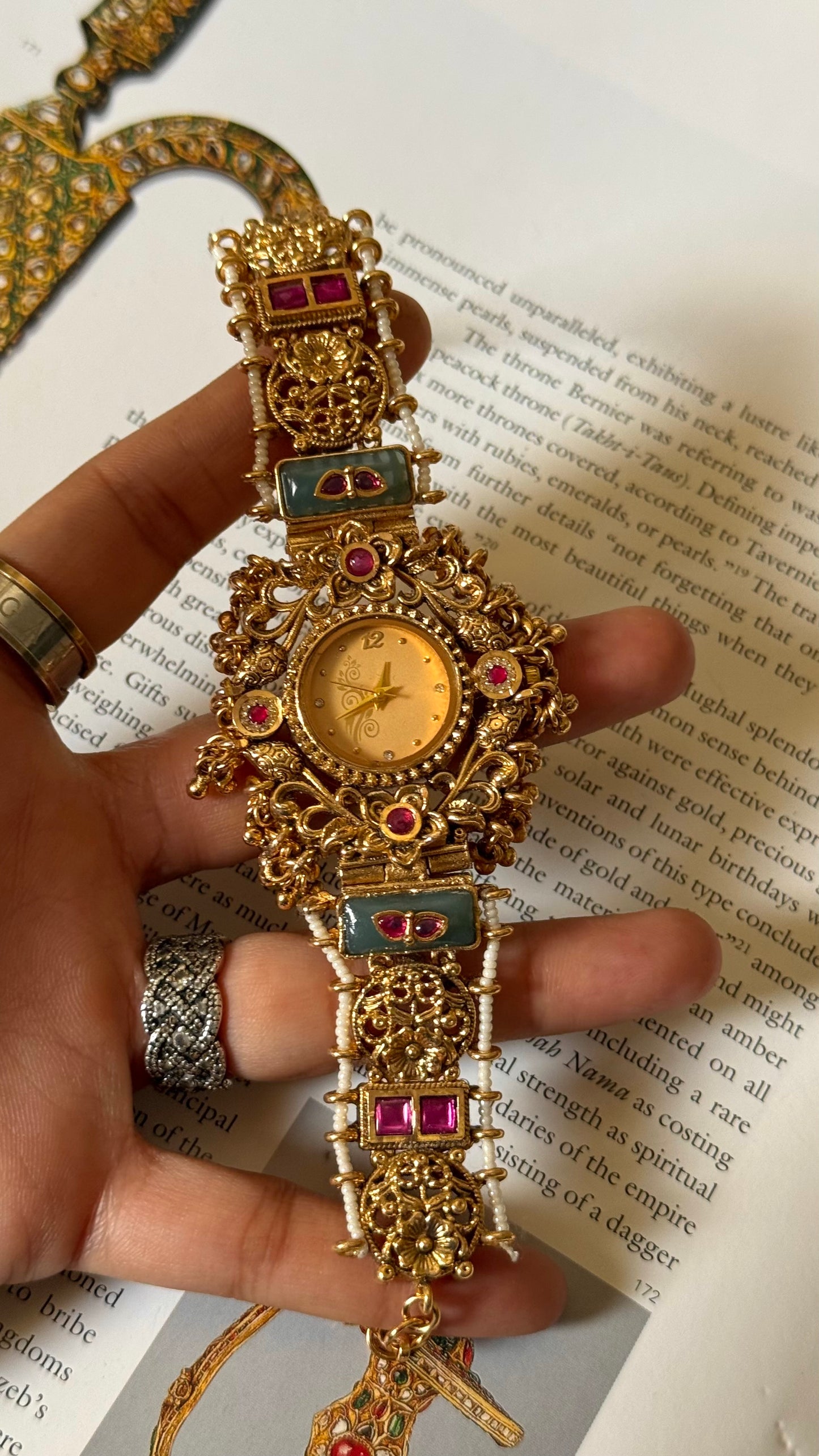 Ranisa inspired vintage rose gold dial watch