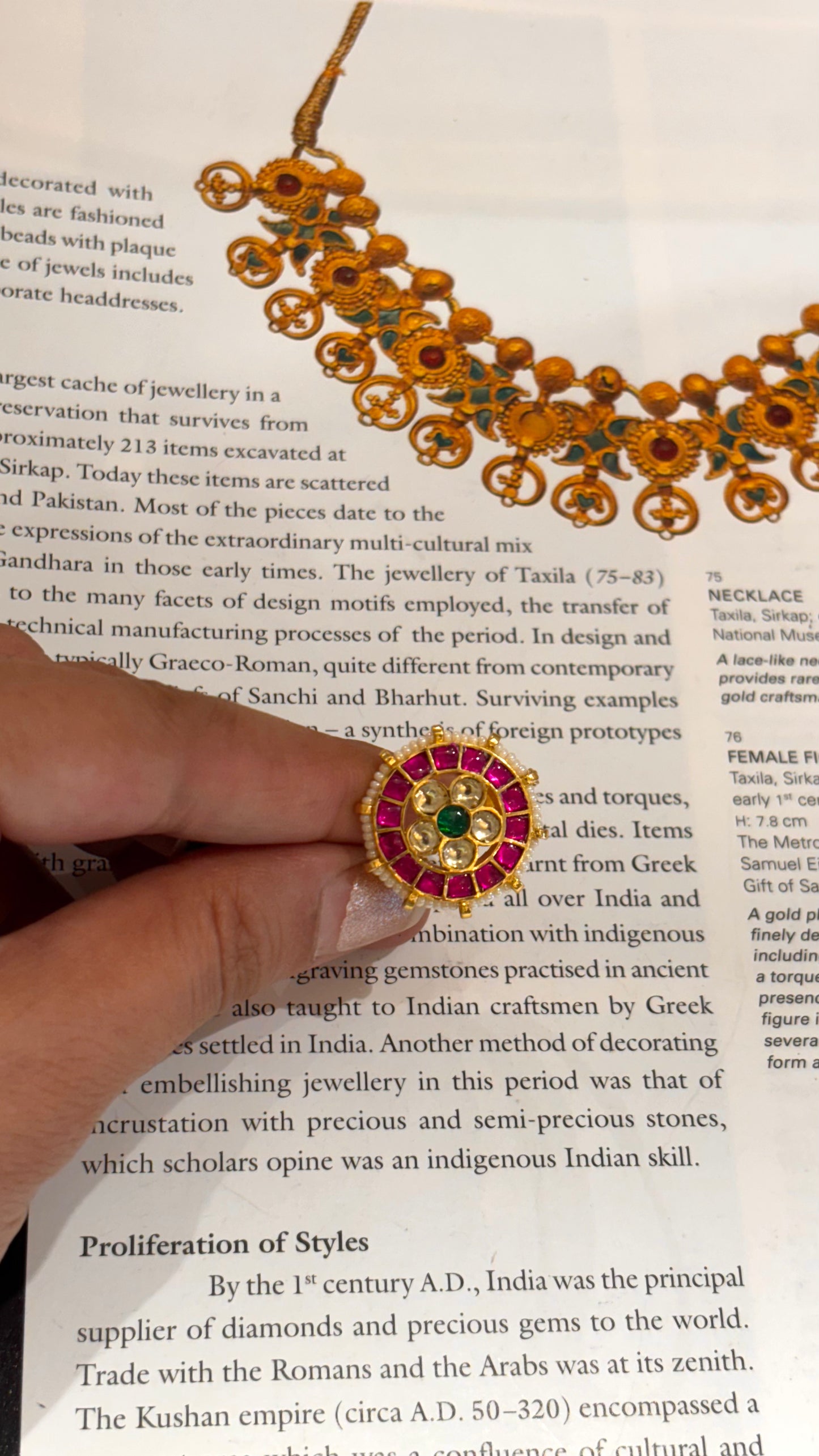 Raani pink & emerald floral Paachi ring