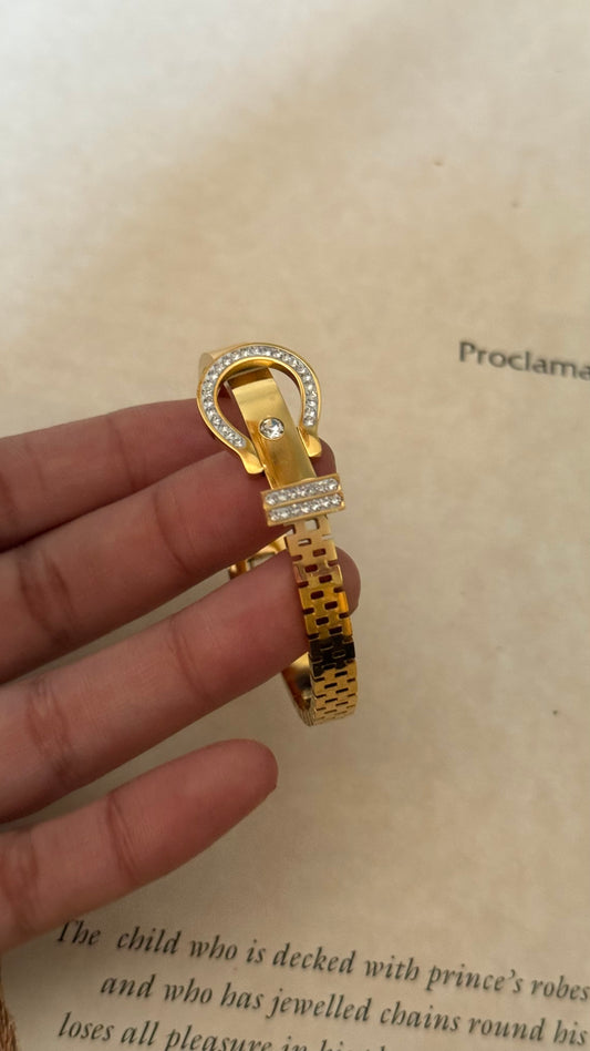 Radiant Loop Luxe bracelet