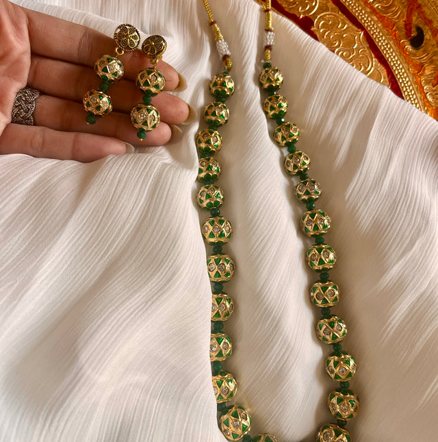 Emerald meenakari string