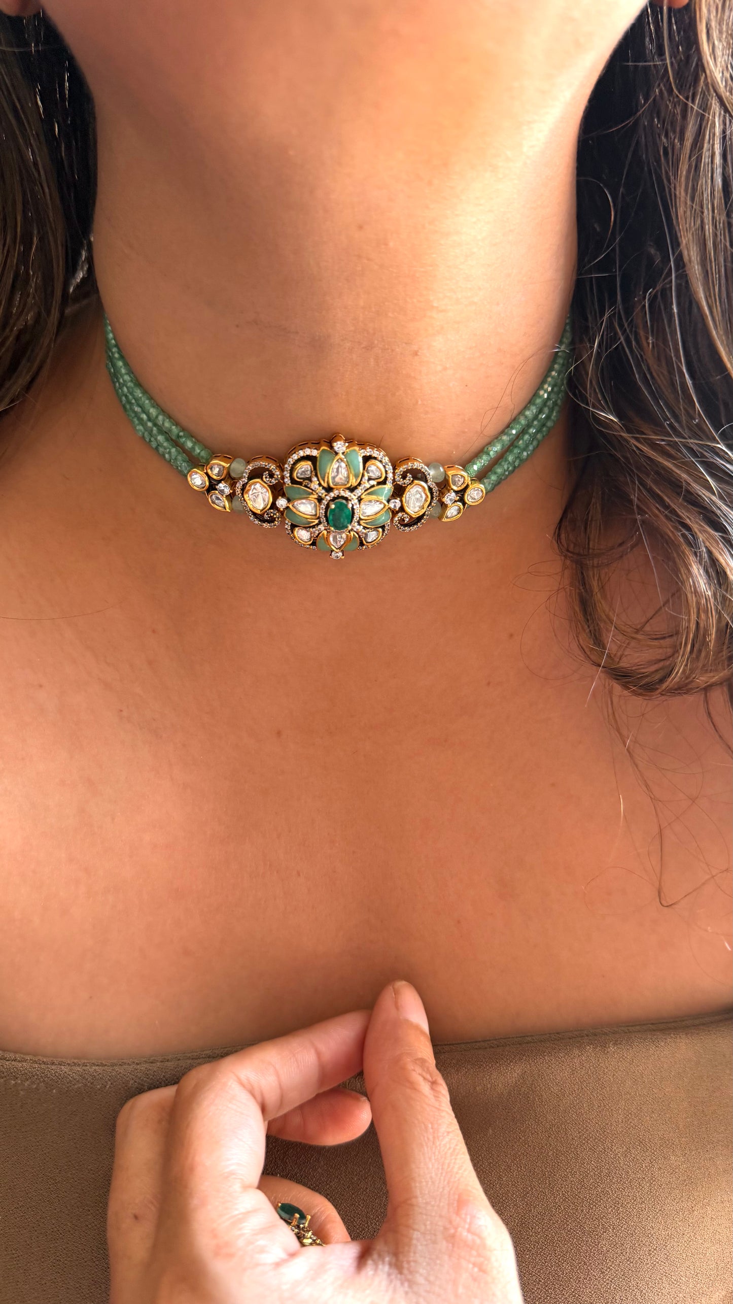 Mint & emerald takkar minimalist choker