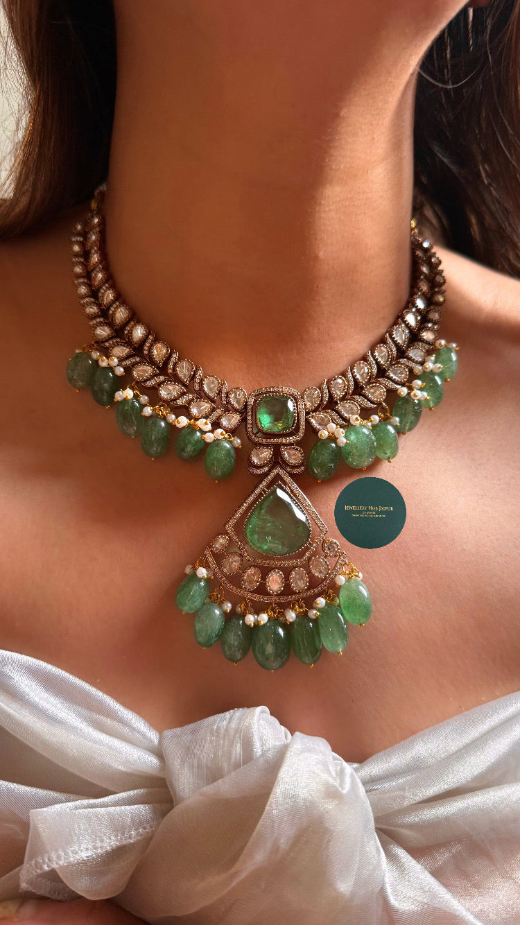 Mint doublet with mint drops collar set