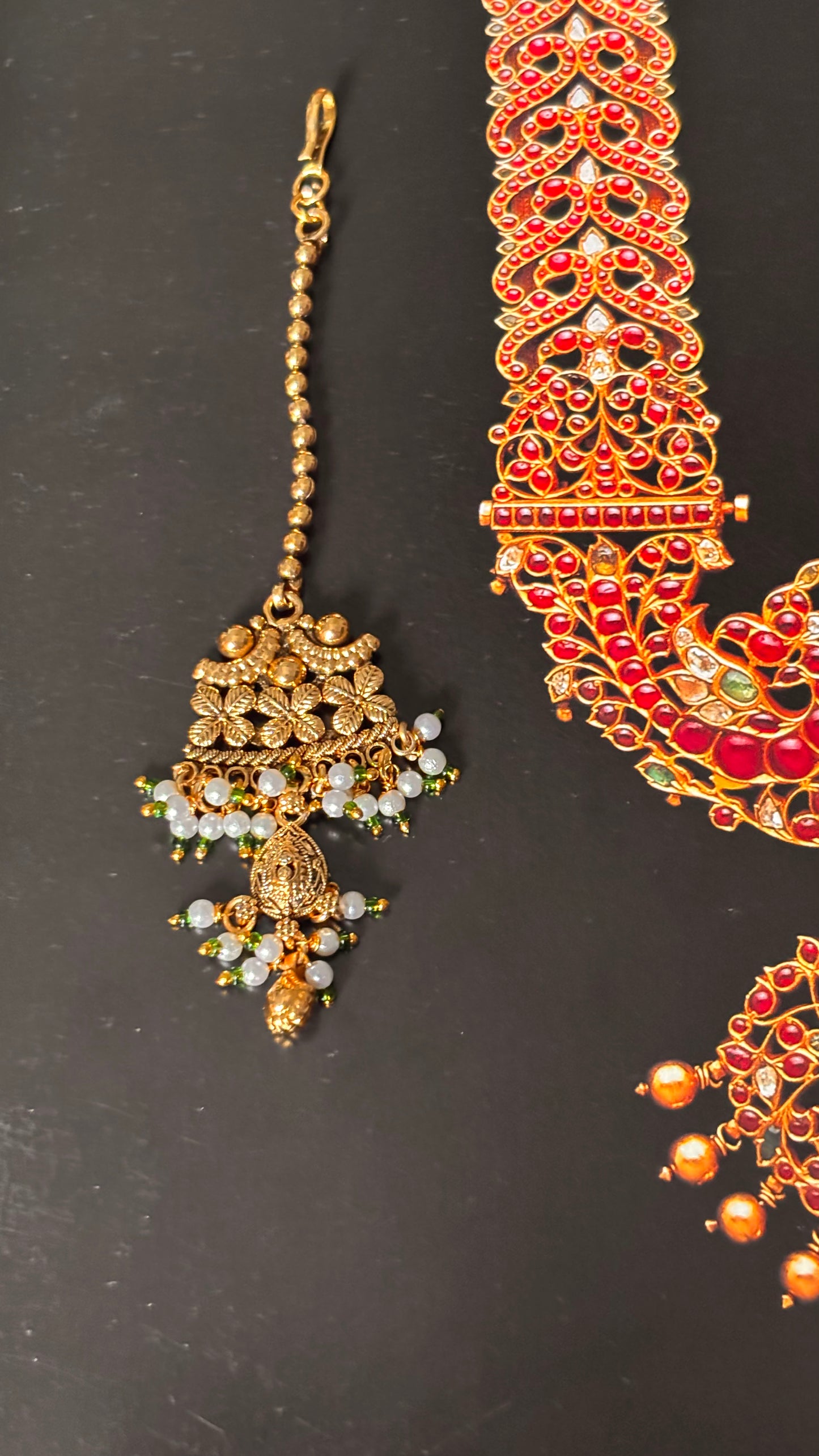 Golden rajwada with gungroo drop Maangtika
